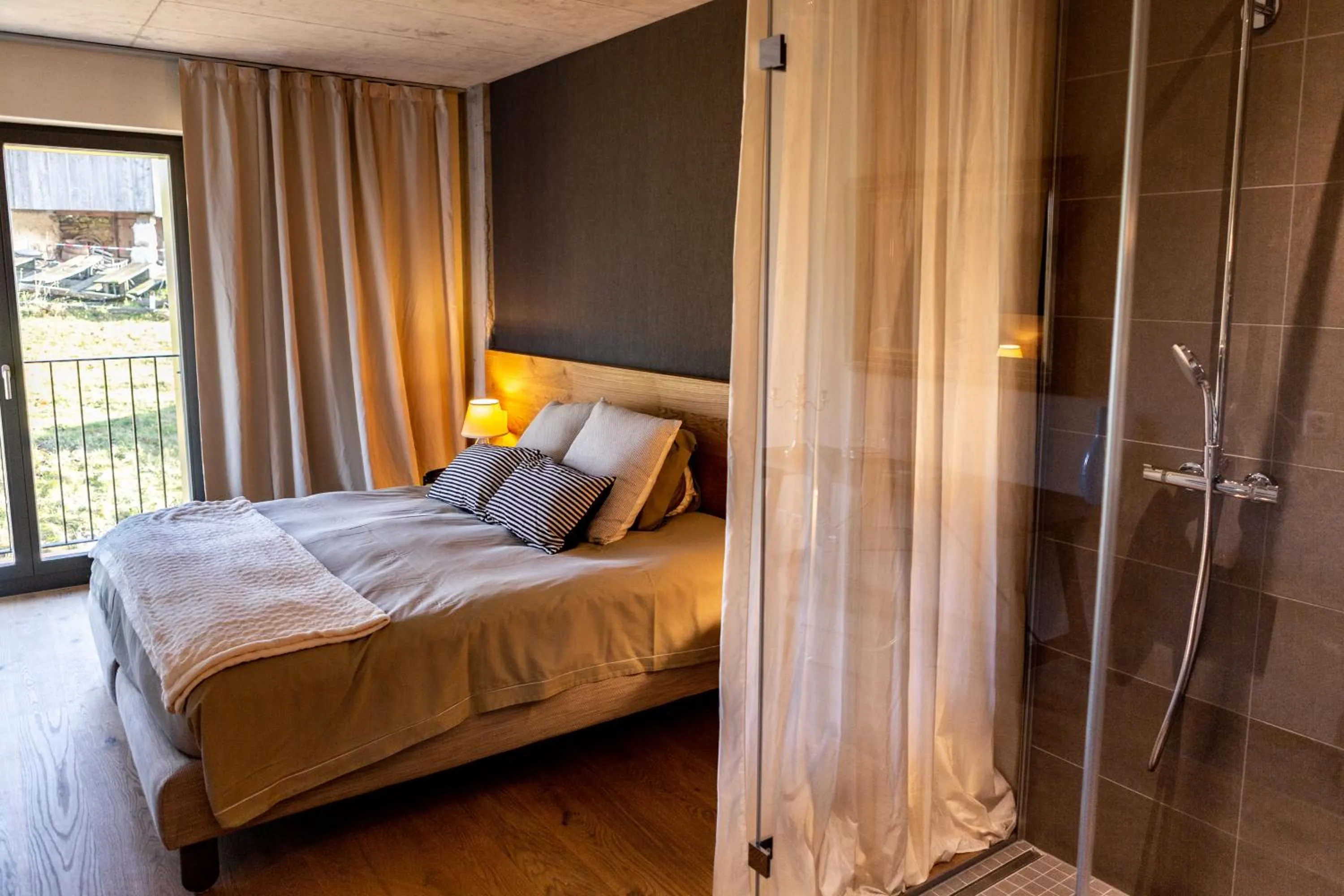 Bed in Hotel de l’Ours Preles