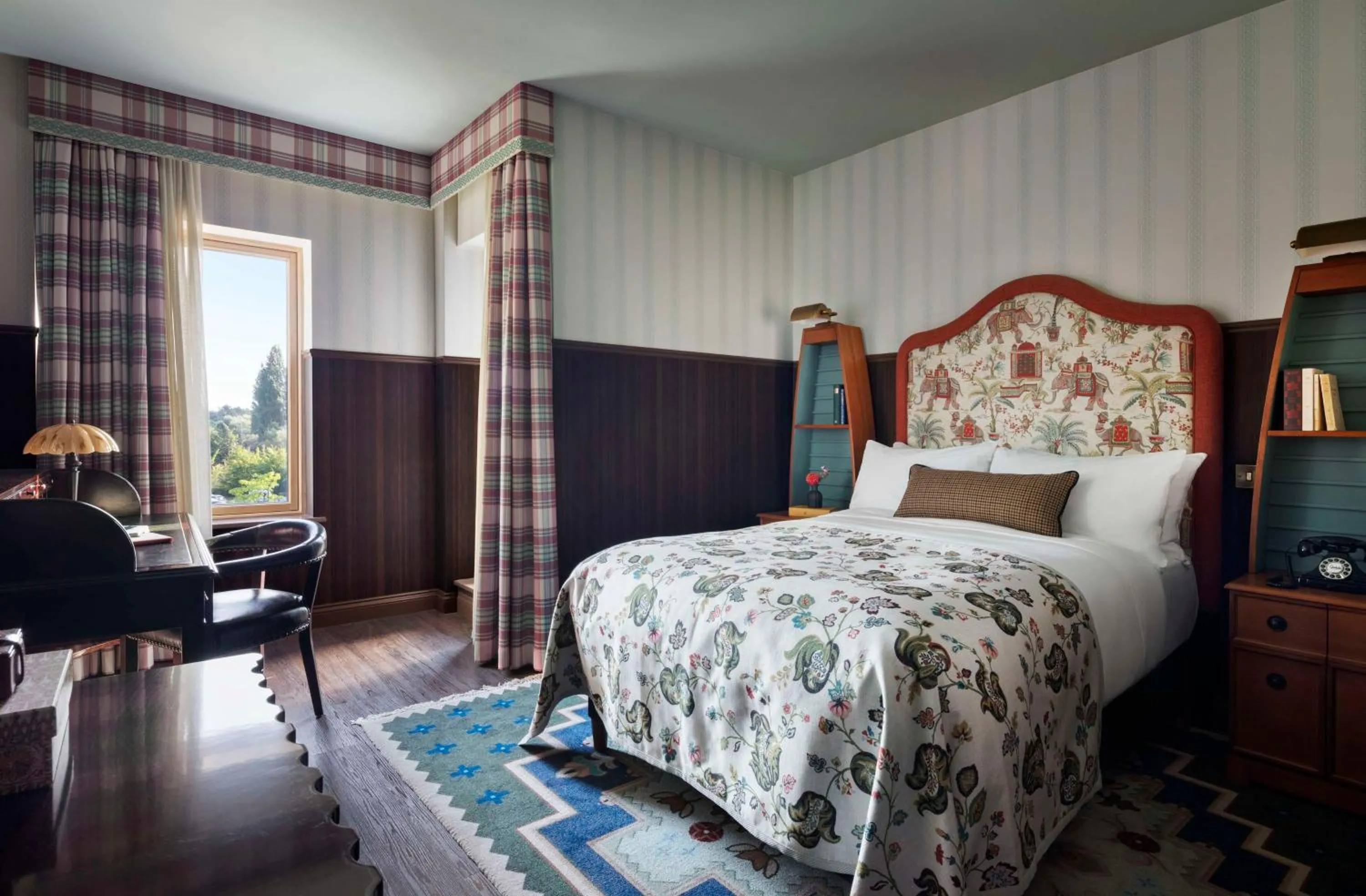 Graduate King Room in Graduate Cambridge