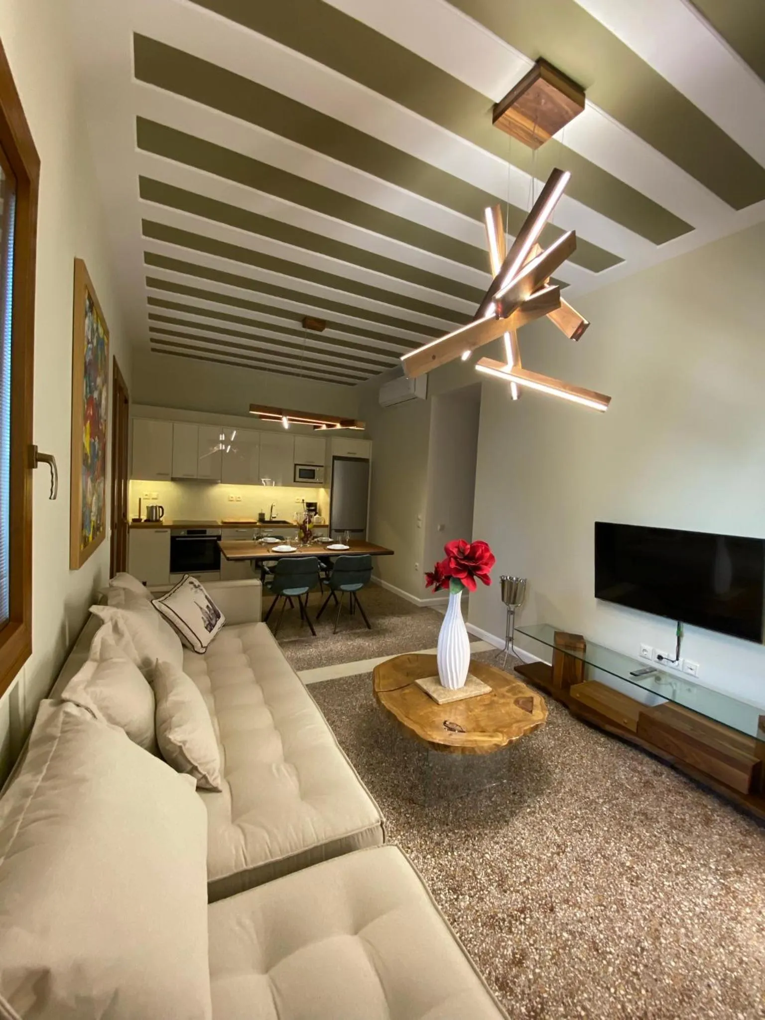 TV and multimedia in Andros 4 All Seasons Villas & Suites