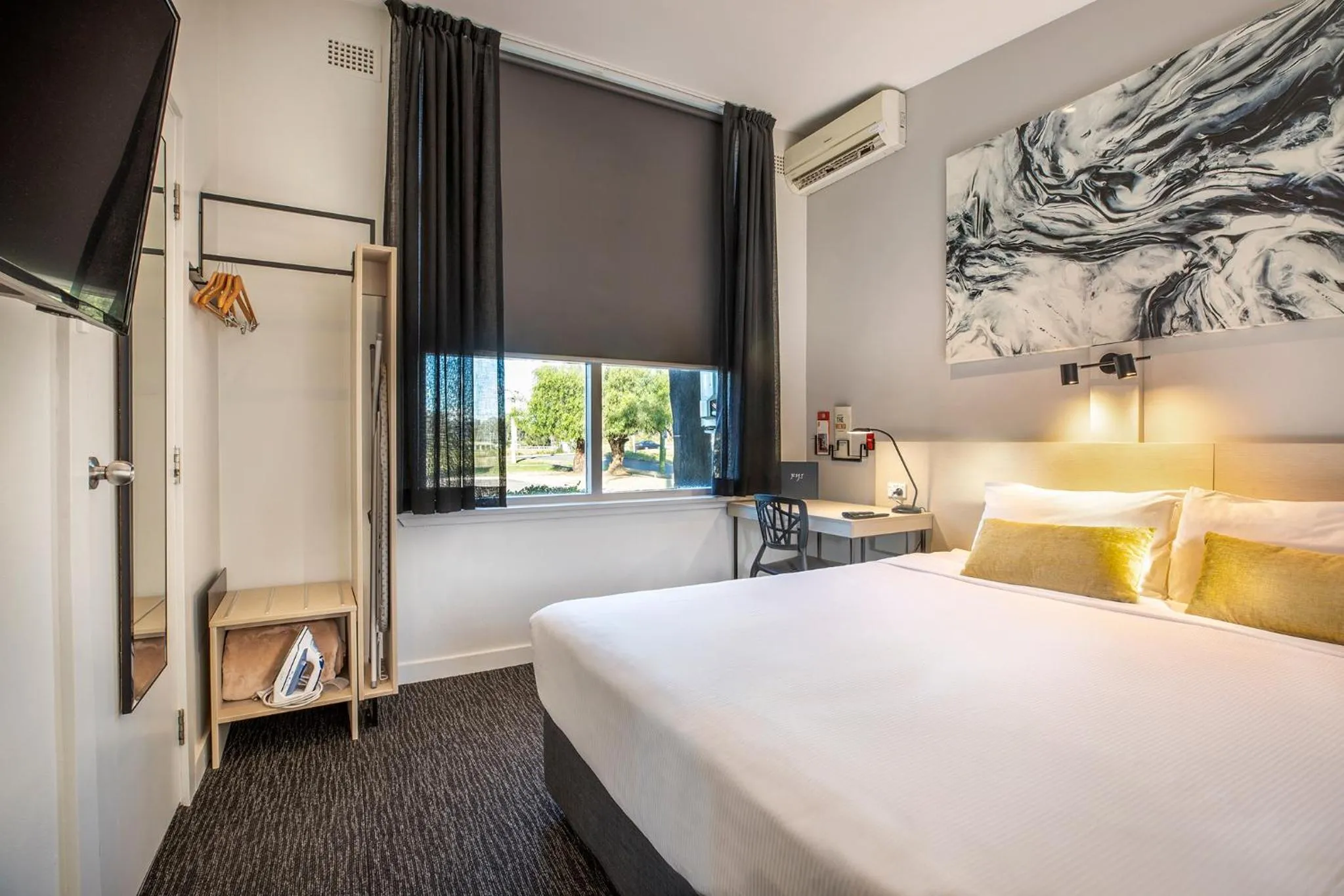 Bed in Nightcap at Colyton Hotel