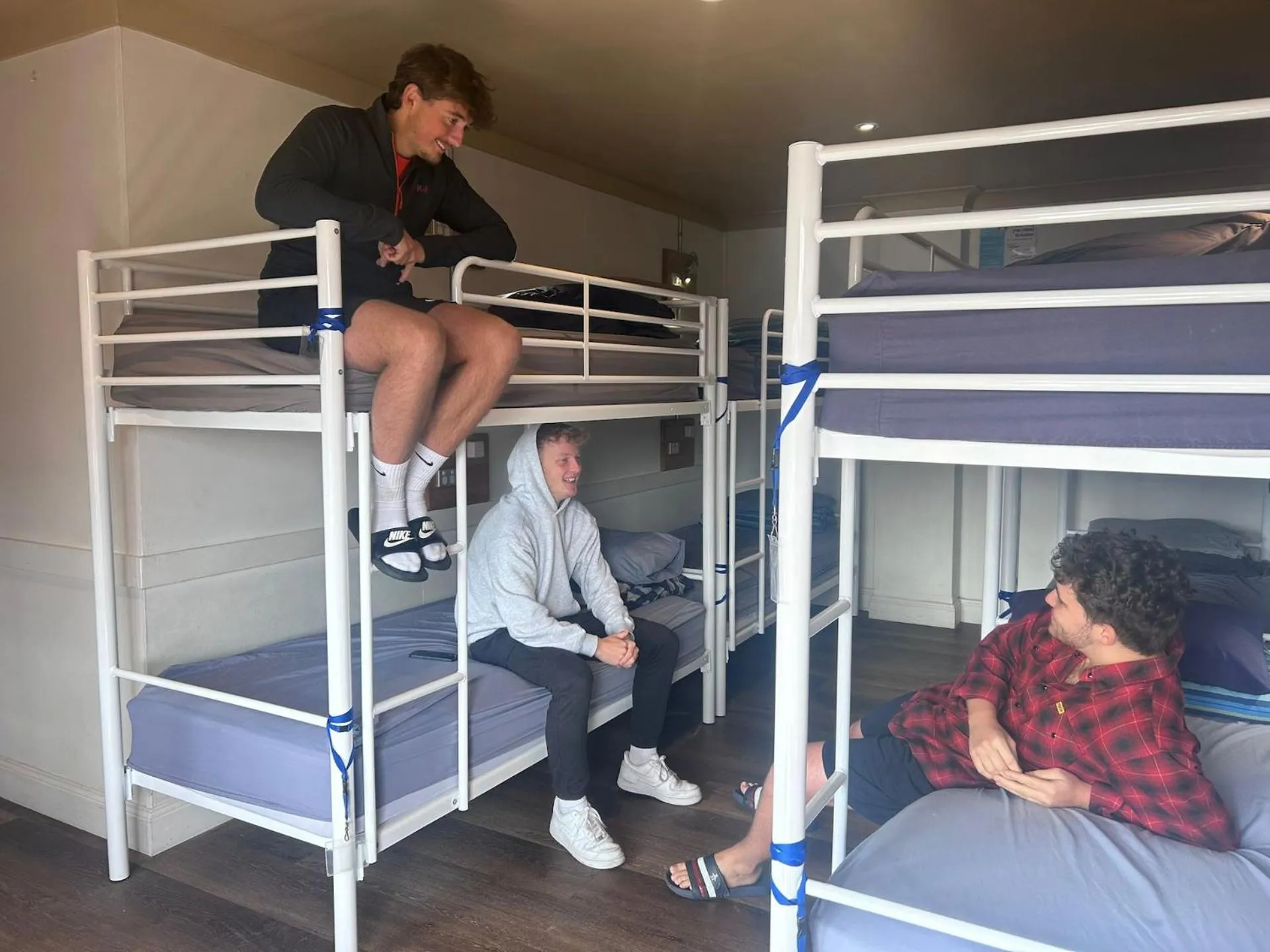 Bedroom, Bed in Mad Monkey Hostel Coogee Beach