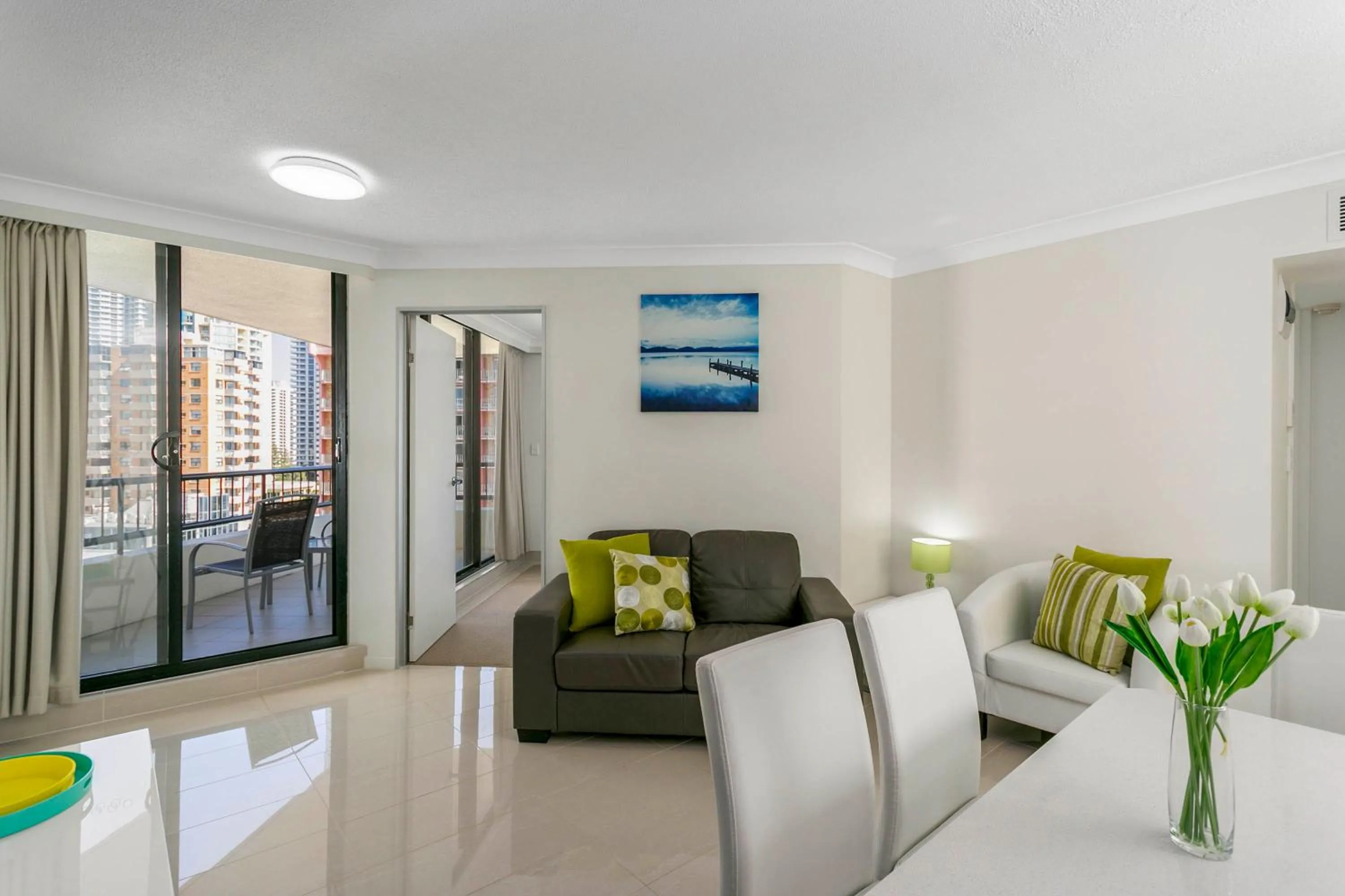 Seating area in BreakFree Cosmopolitan