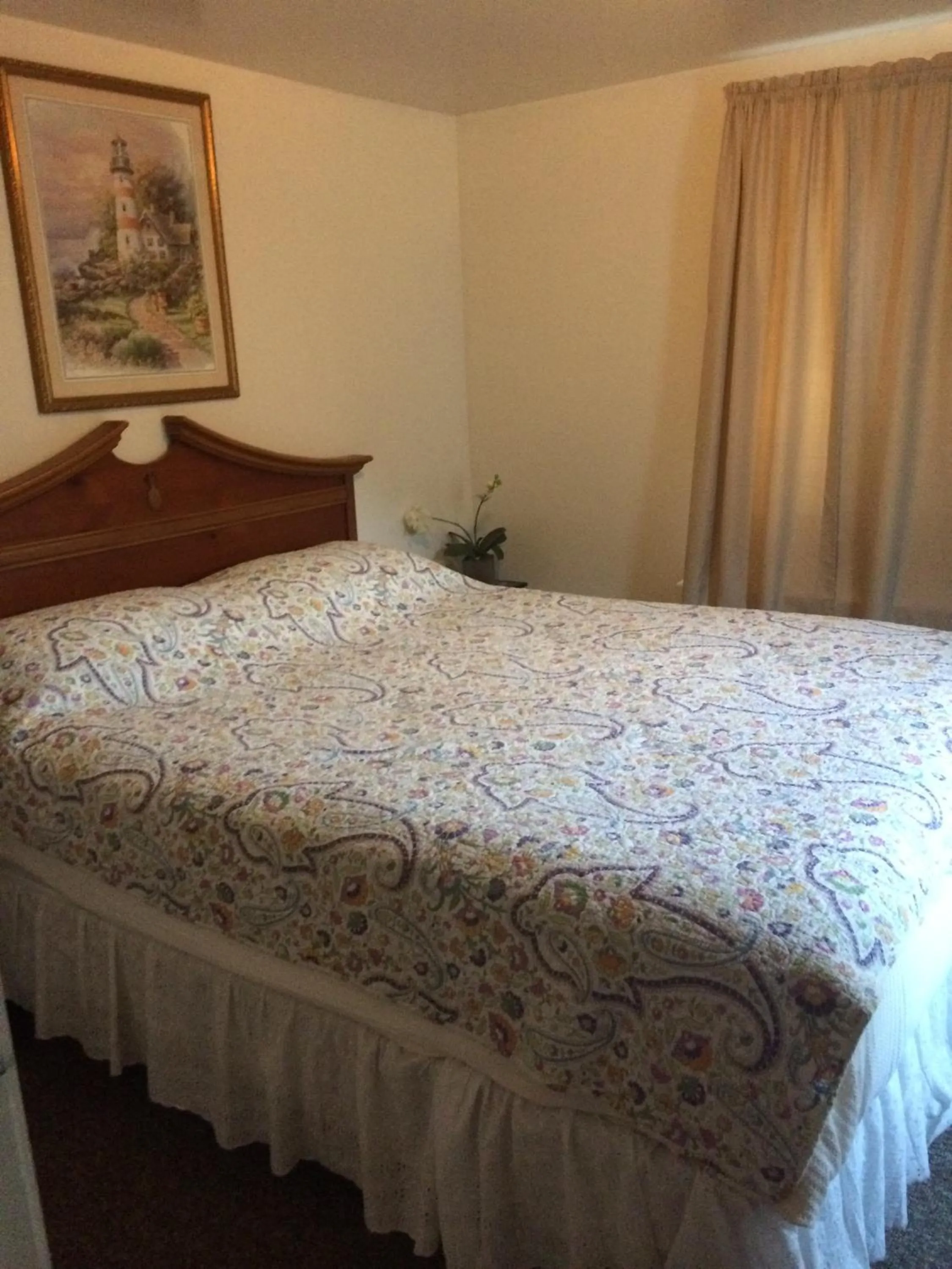 Bed in Lodge at Kennebunk