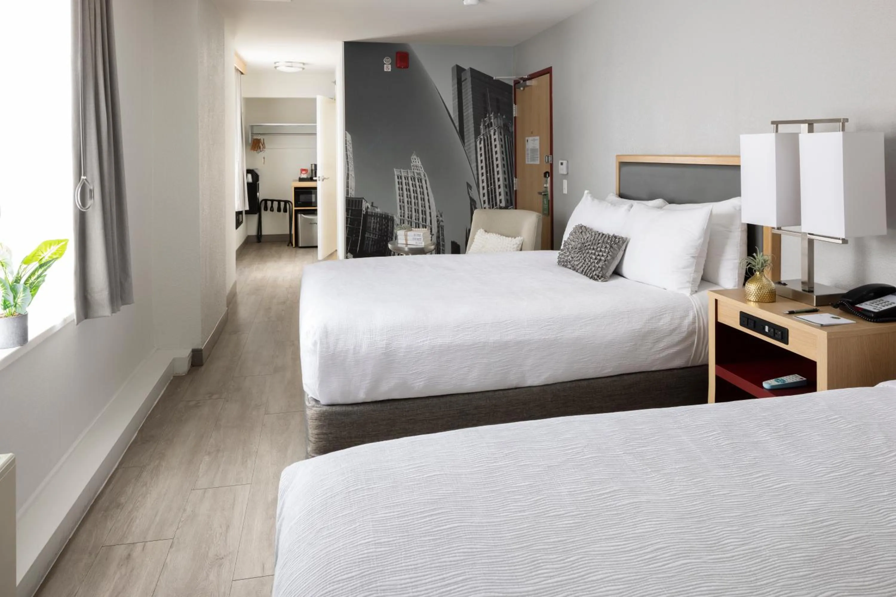 Bedroom, Bed in Hotel Saint Clair - Magnificent Mile