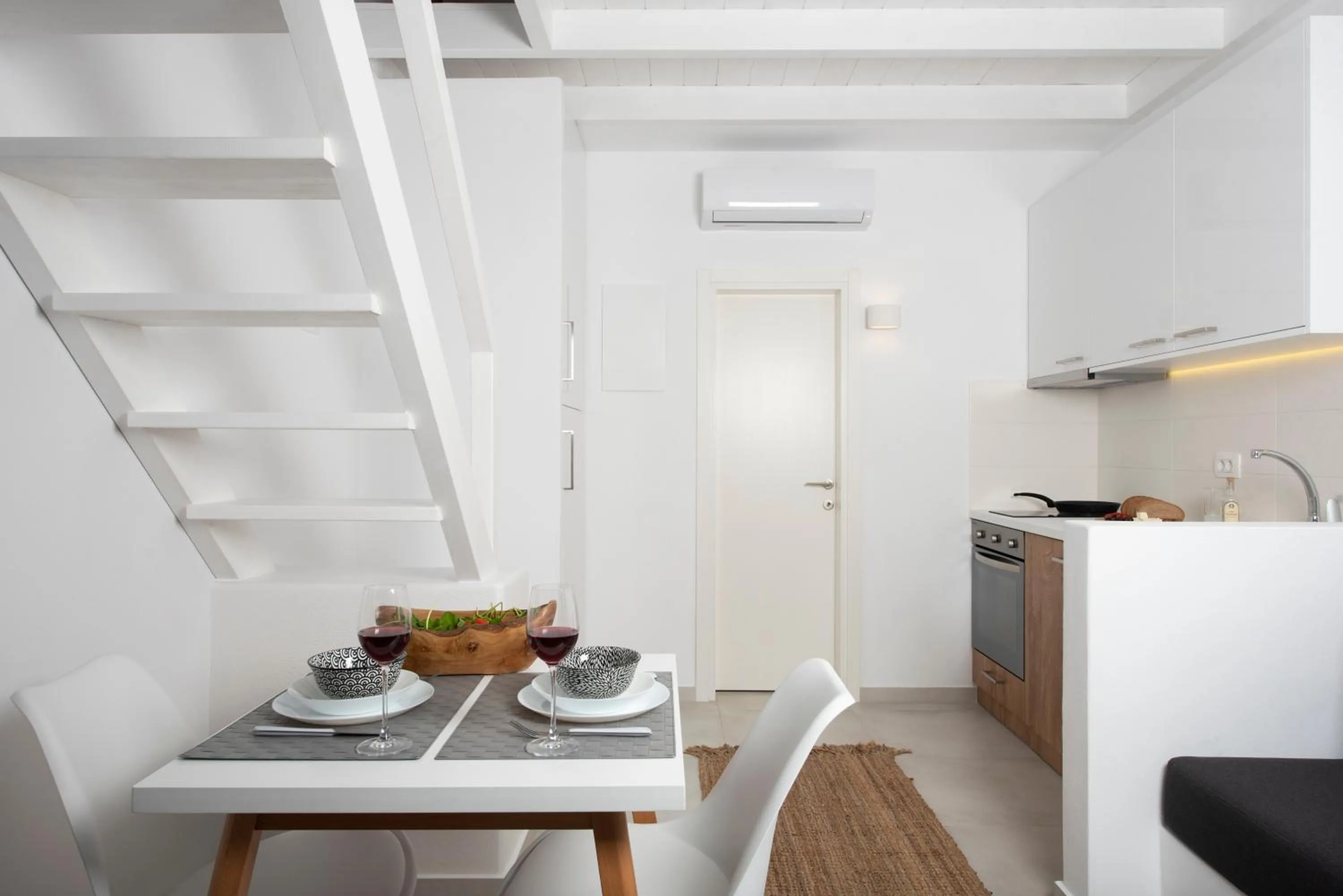 Kitchen or kitchenette in White Orchid Suites