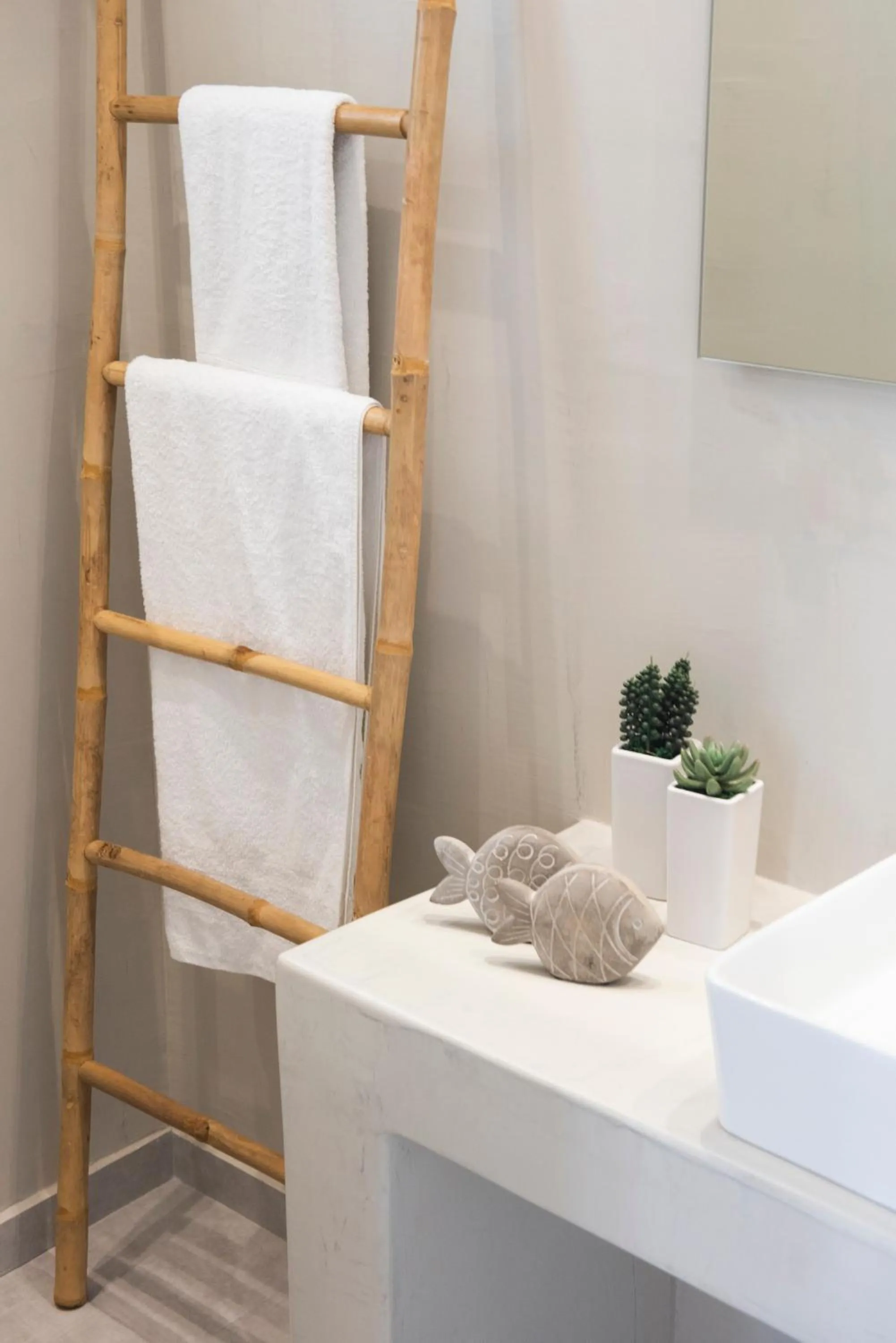 Bathroom in White Orchid Suites