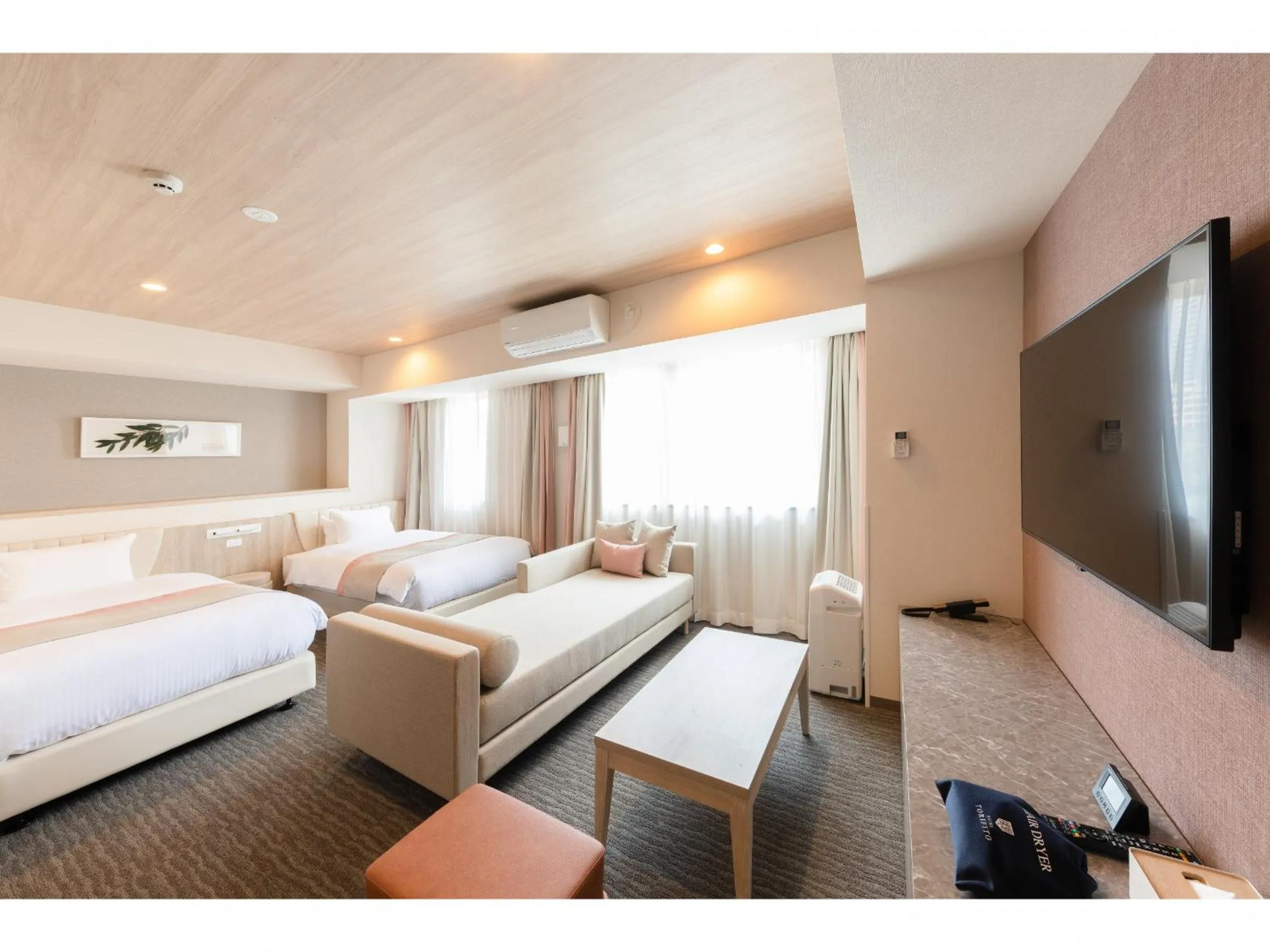 Photo of the whole room, Bed in Hotel Torifito Kashiwanoha