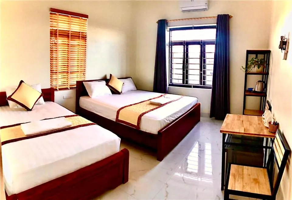 Photo of the whole room, Bed in Hang Mua Sunrise Homestay
