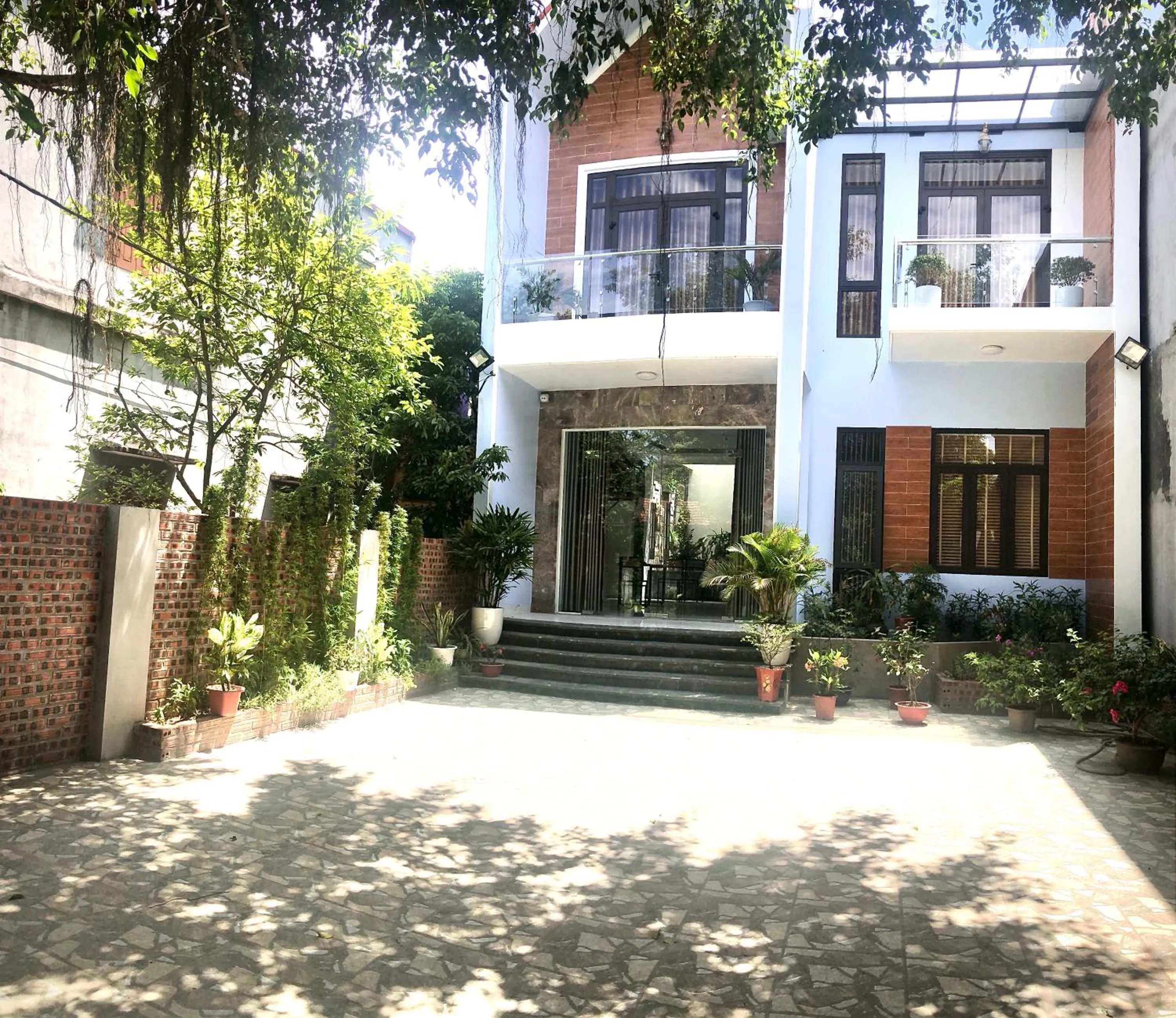 Hang Mua Sunrise Homestay