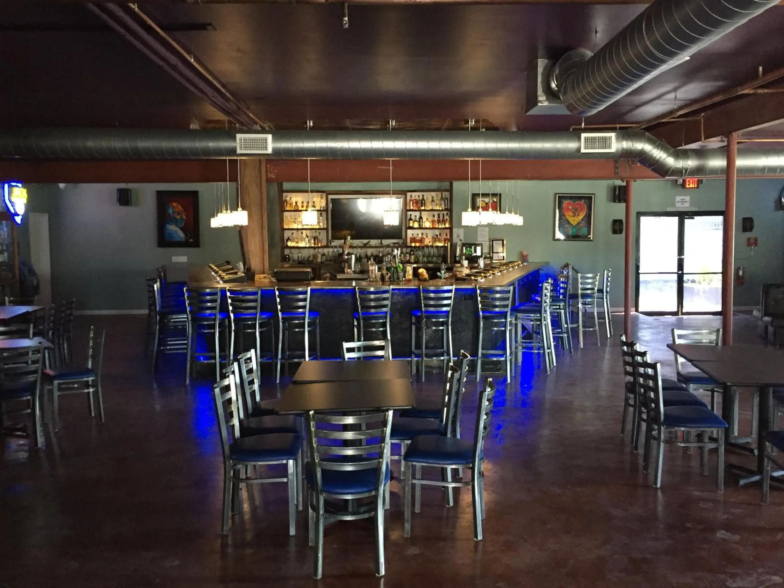 Restaurant/places to eat in Thunderbird Boutique Hotel