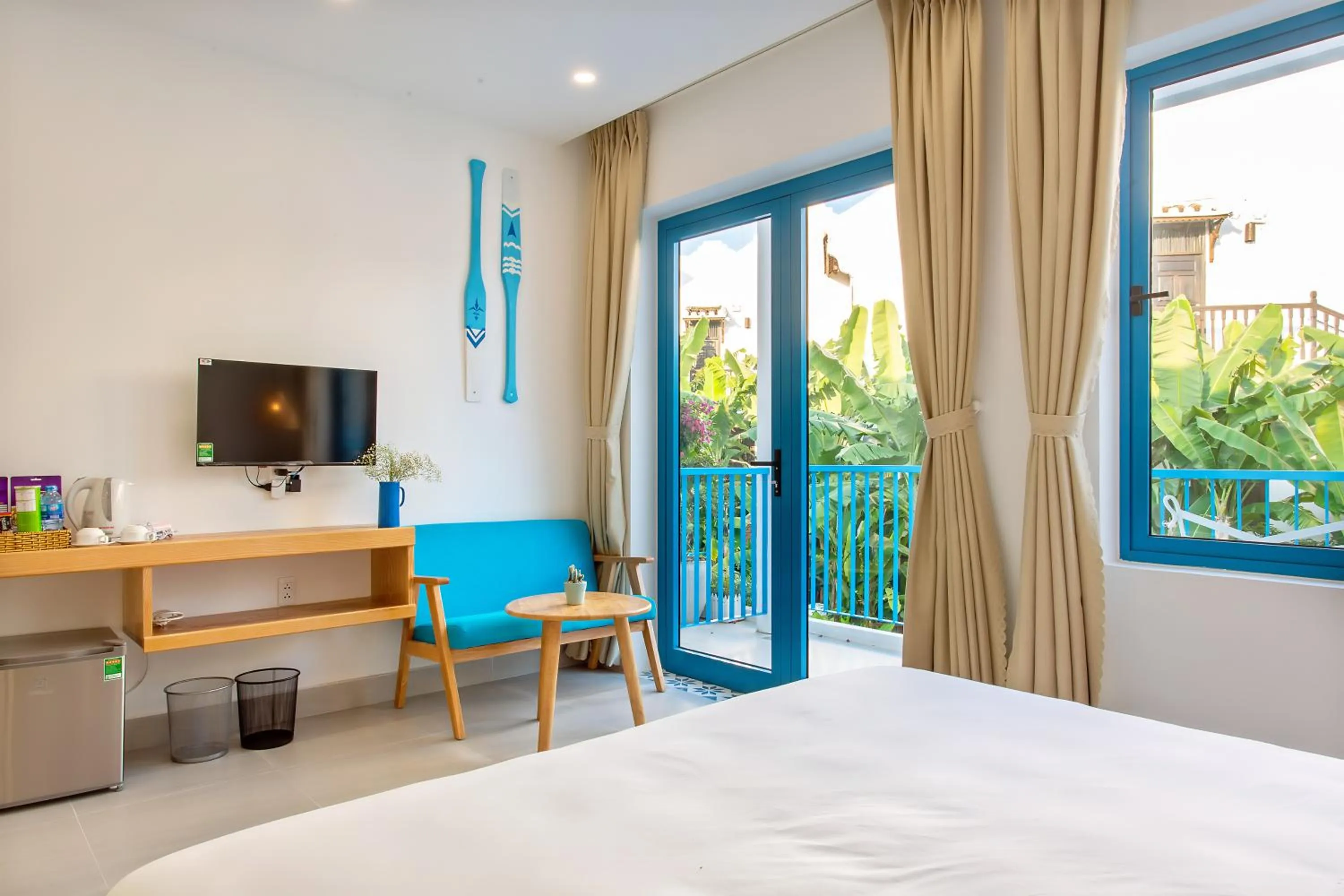 Bed in Santorin HoiAn Villa