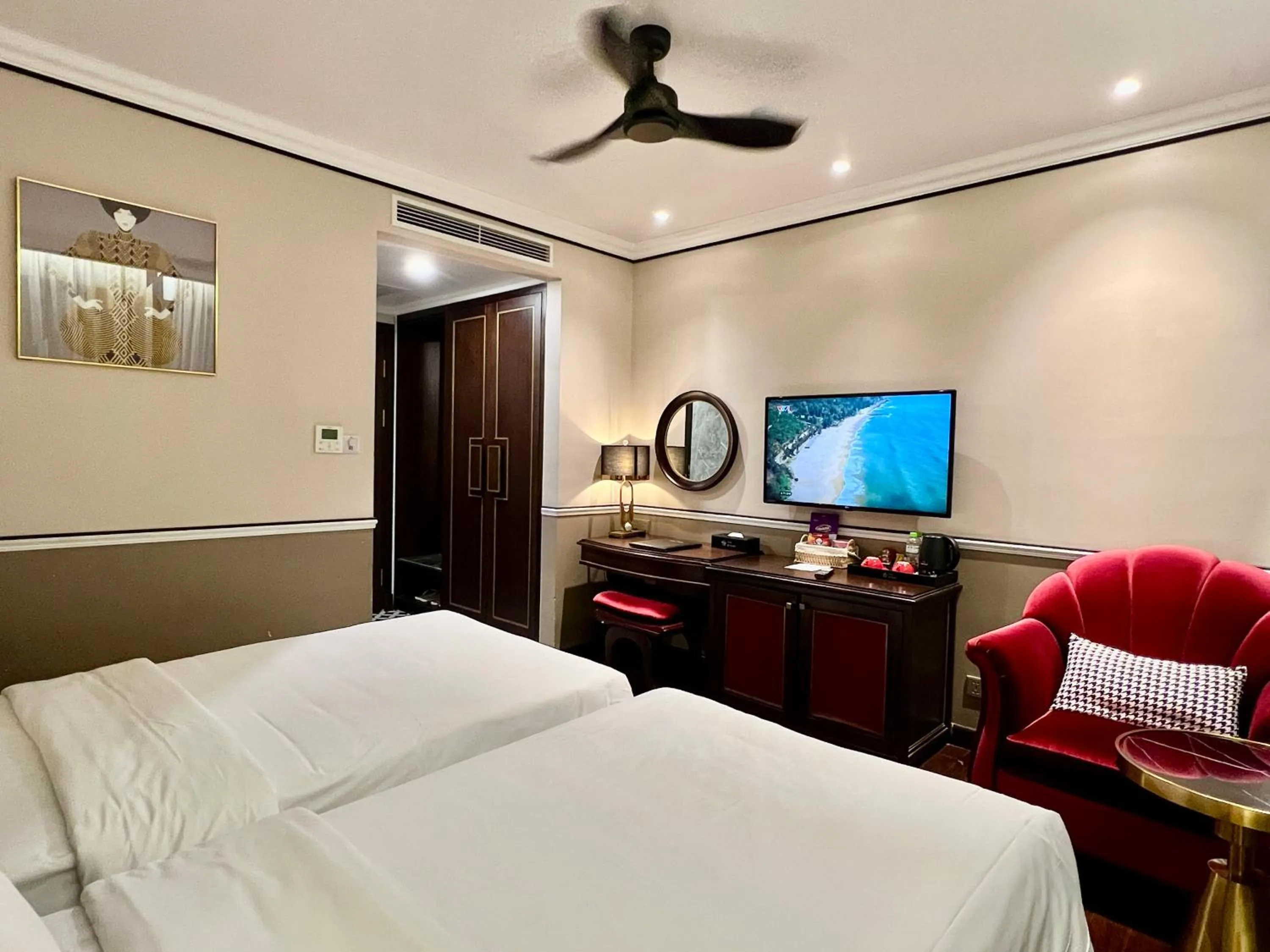 Bed in Hotel du Monde Art