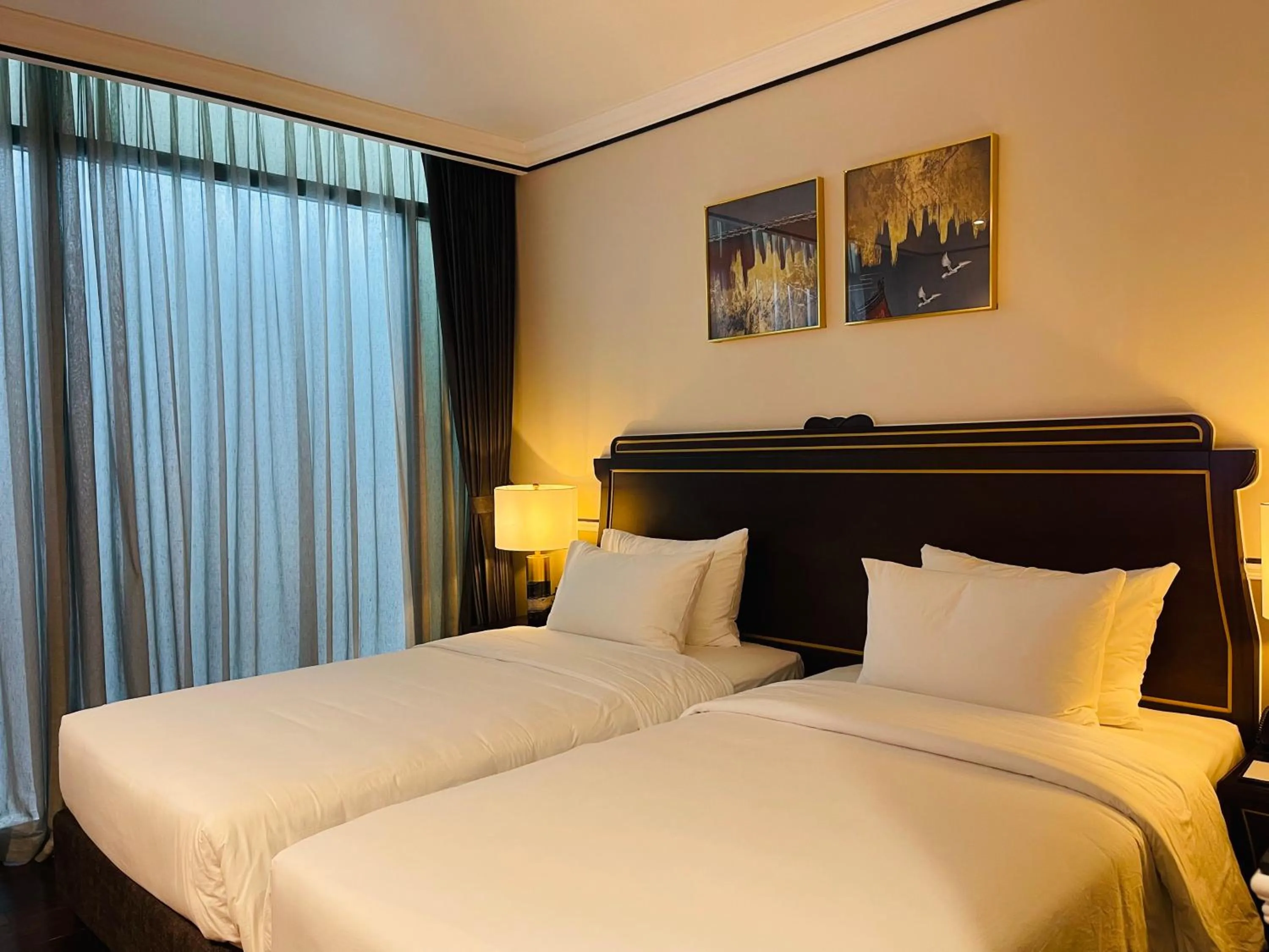 Bed in Hotel du Monde Art