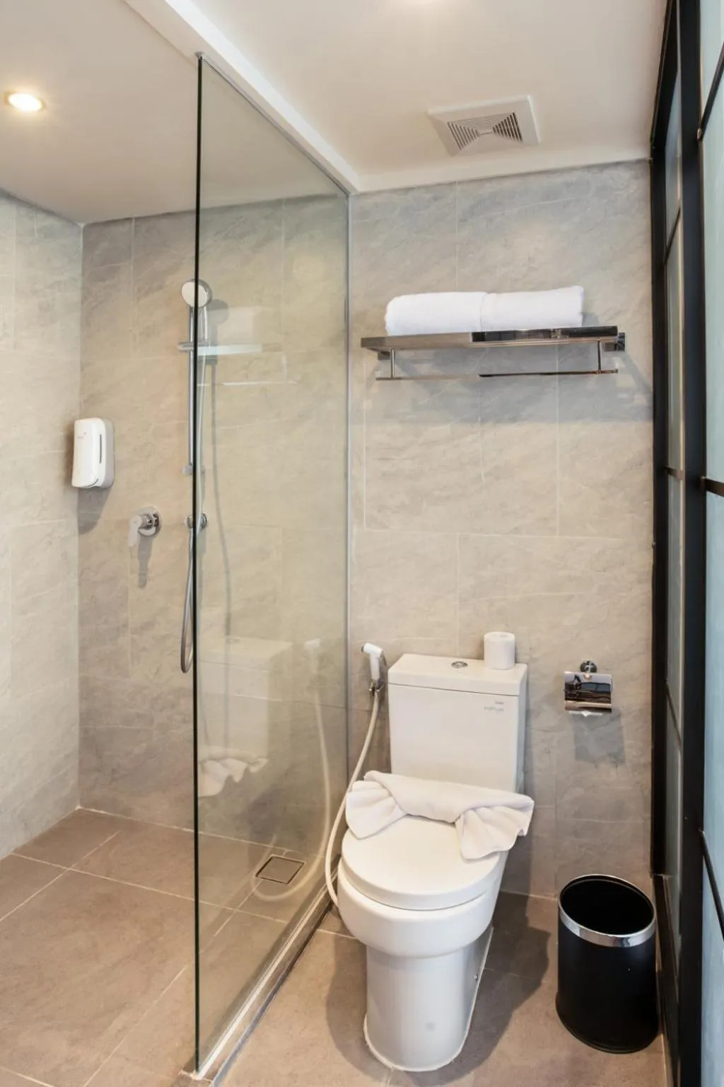 Toilet in PORTA by Ambarrukmo