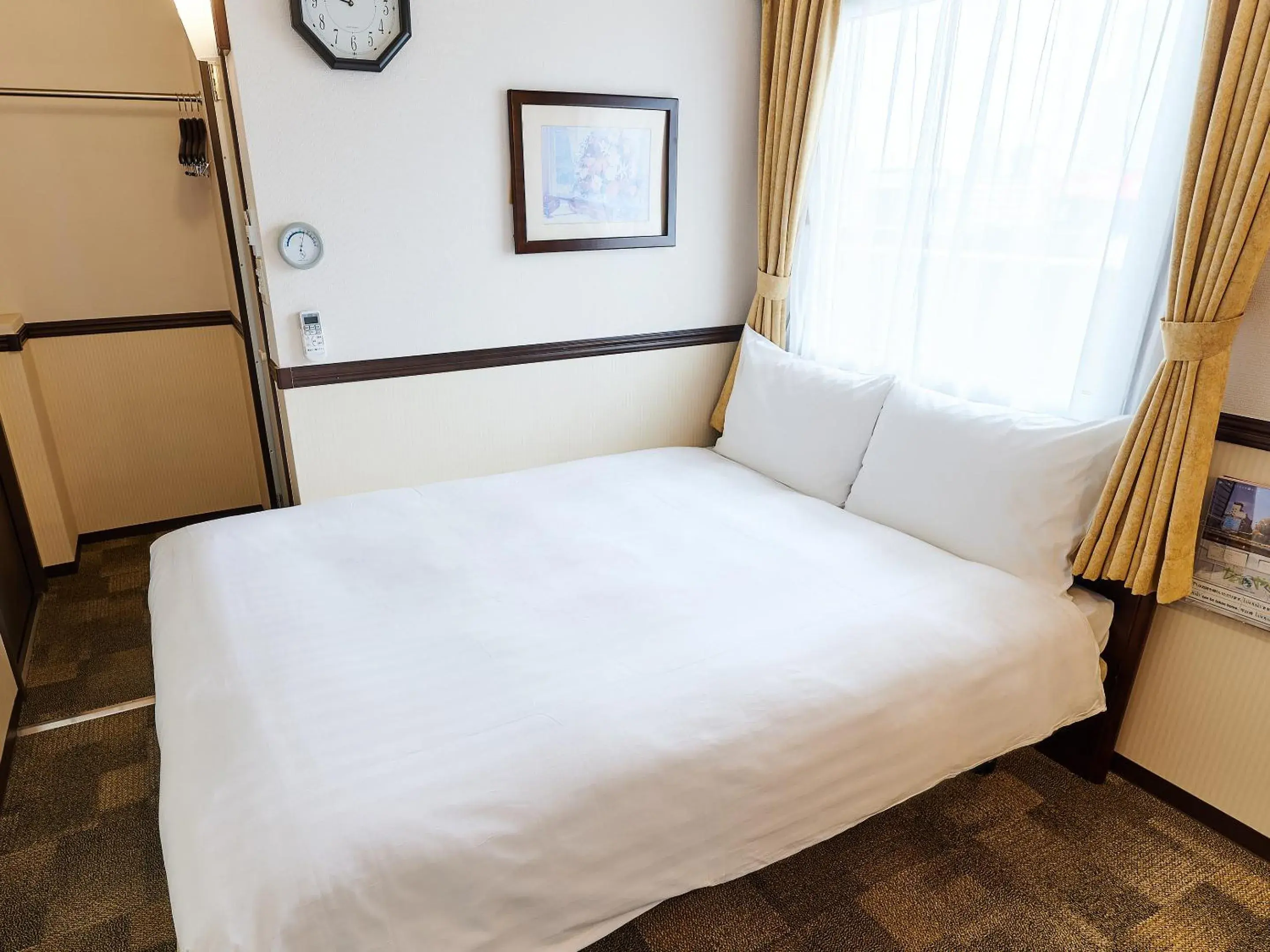 Double Room - single occupancy - Non-Smoking in Toyoko Inn Osaka Shinsaibashi Nishi Double Room - single occupancy - Non-Smoking in Toyoko Inn Osaka Shinsaibashi Nishi