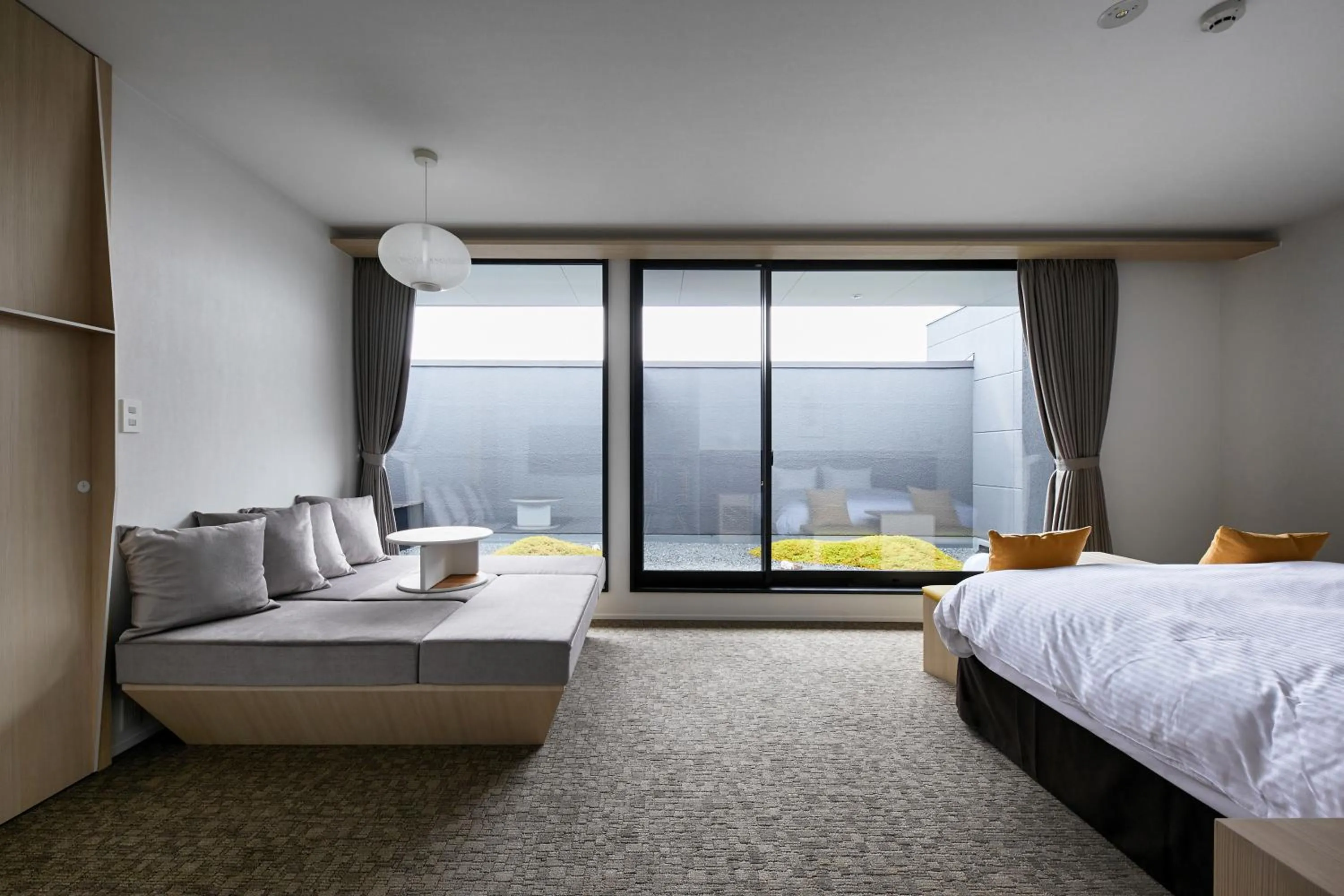 Garden view, Bed in HOTEL KYOTOLOGY