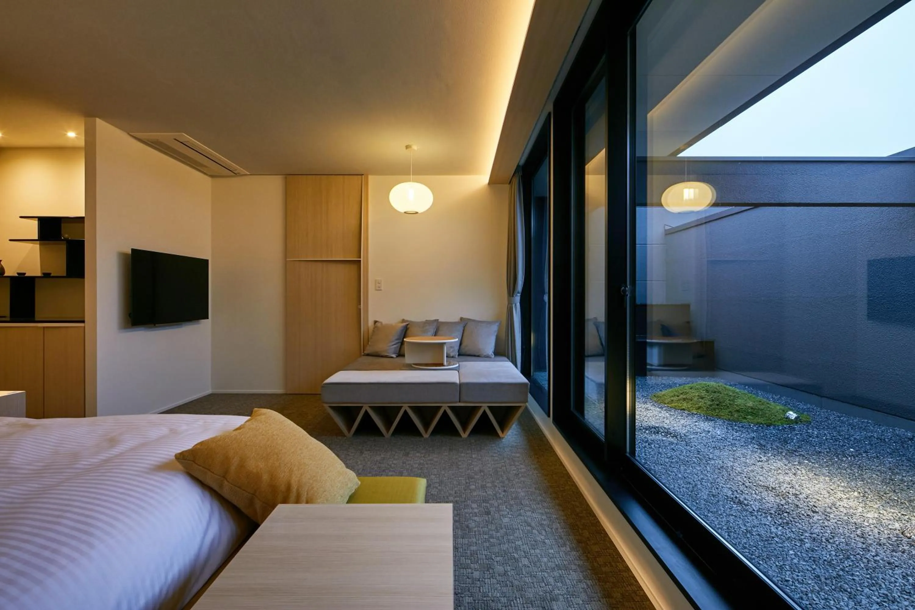 Seating area, Bed in HOTEL KYOTOLOGY