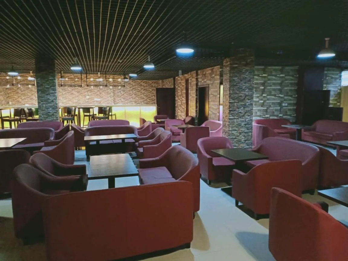 Nightclub / DJ in Grand Inn Hotel