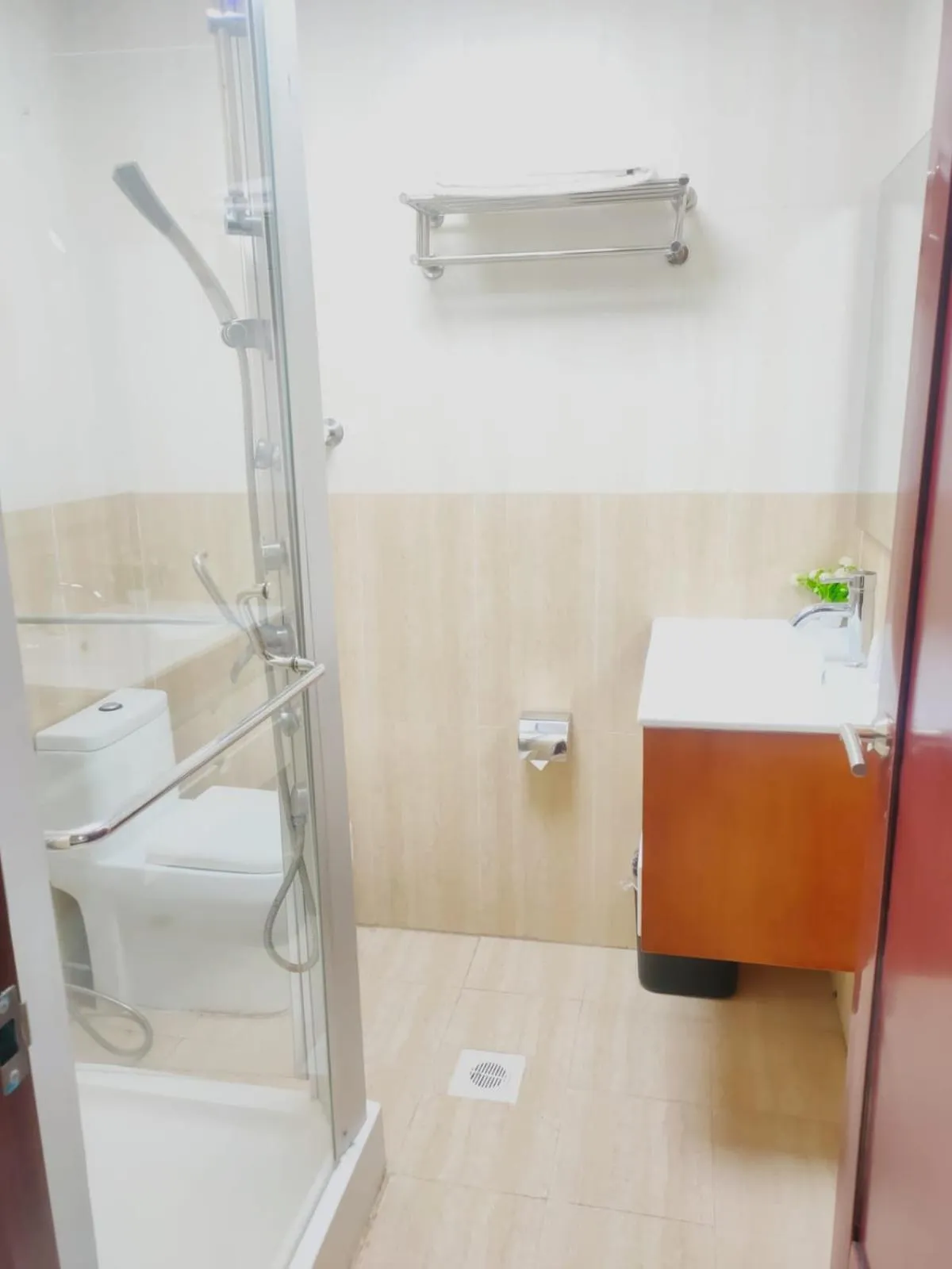 Bathroom in Grand Inn Hotel