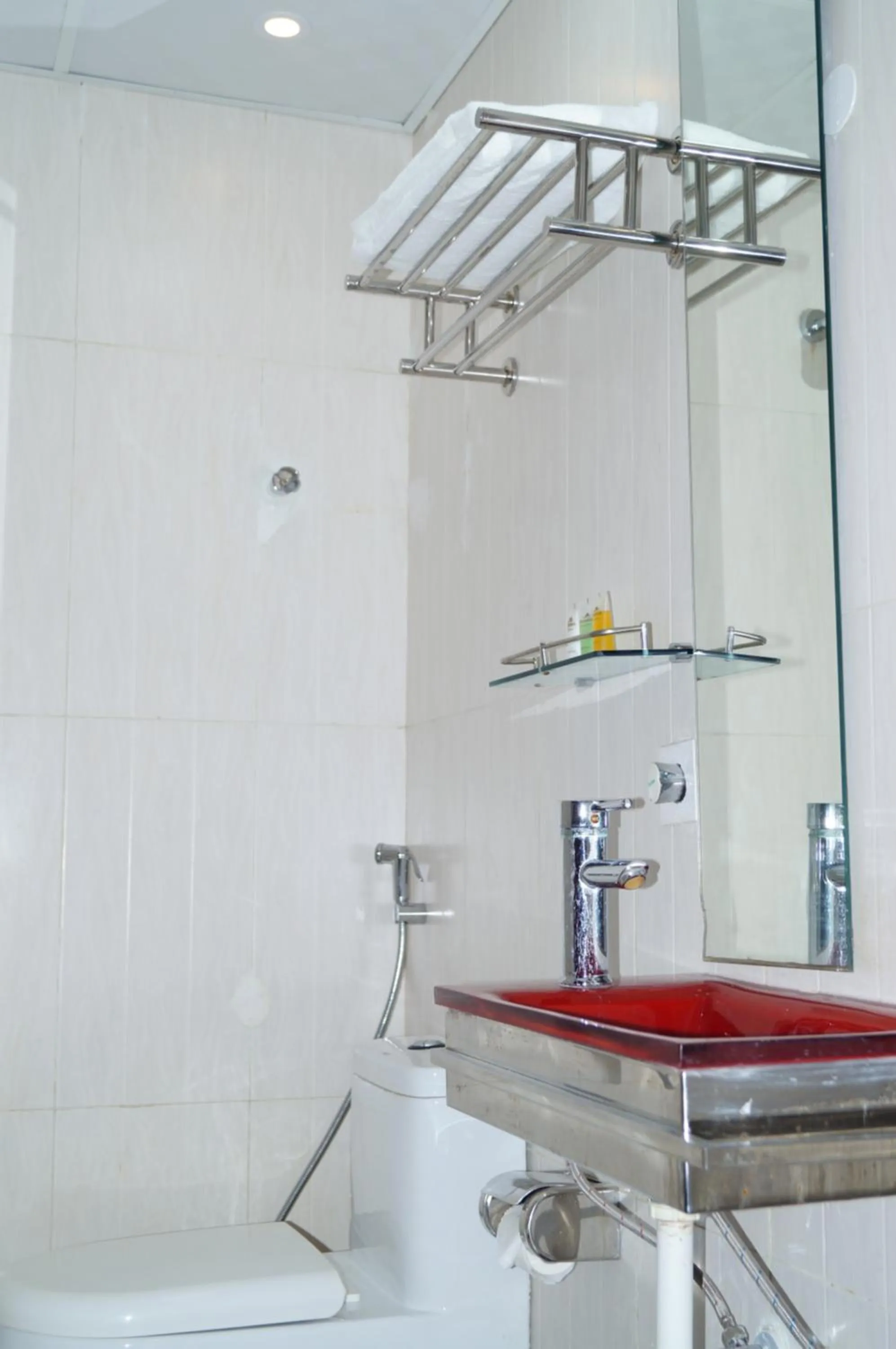 Bathroom in Grand Inn Hotel