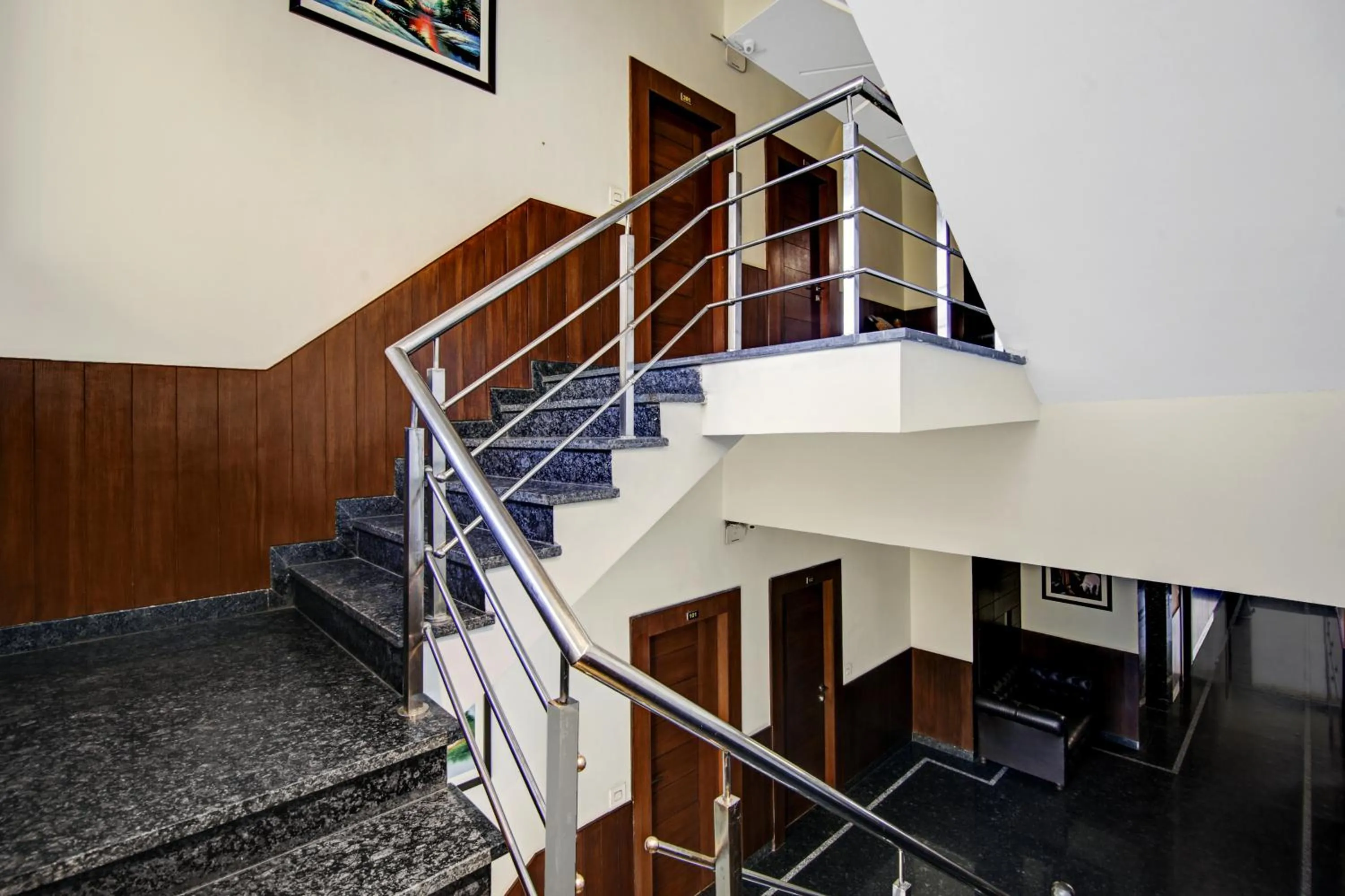 Hotel Crosswinds West