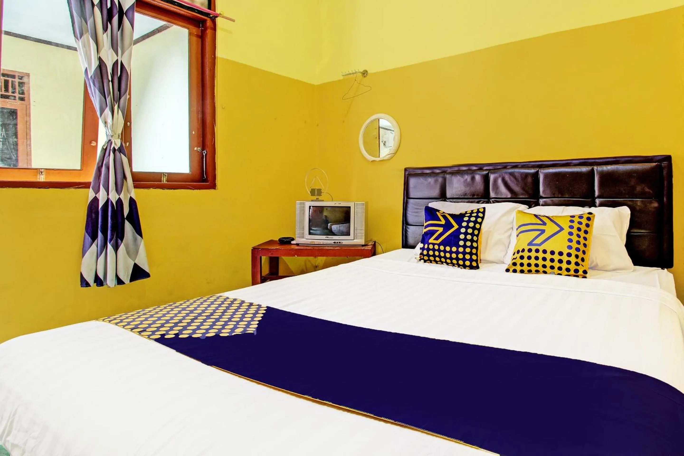 Bedroom, Bed in OYO Life 2546 Griya Widya Syariah