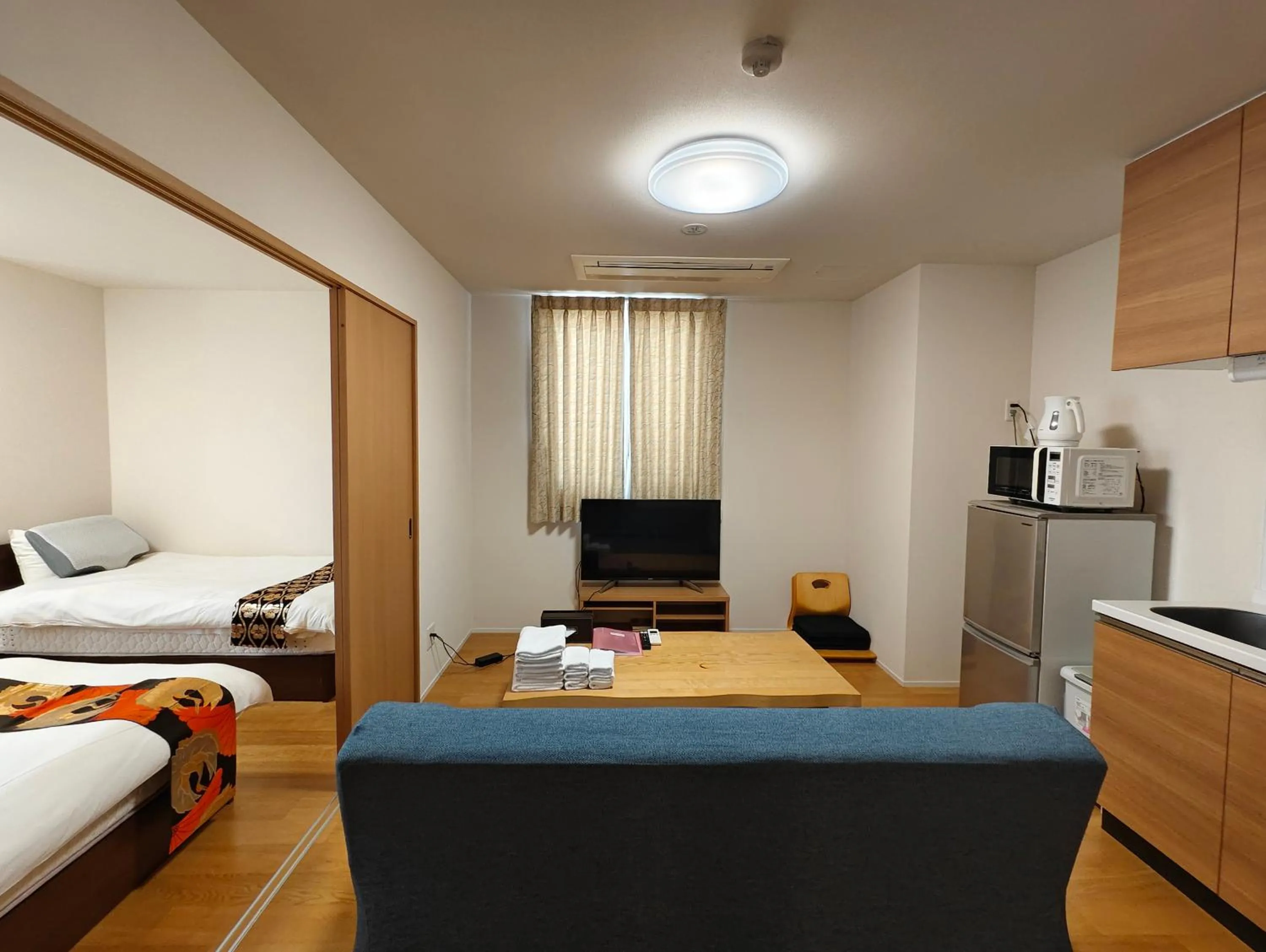 TV and multimedia, Bed in Shin-Imamiya Grand F