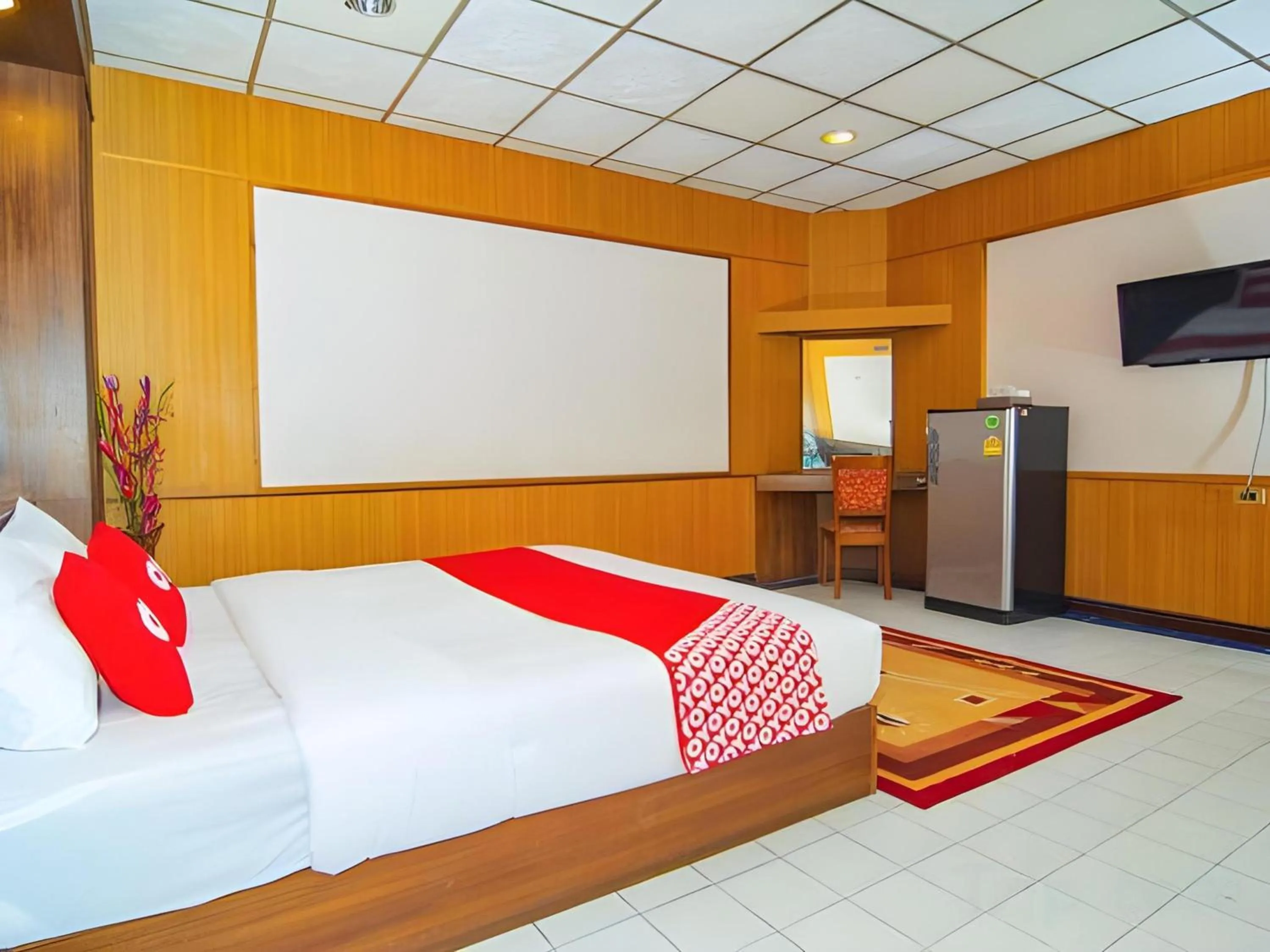 Bedroom, Bed in OYO 534 Phasuk Hotel