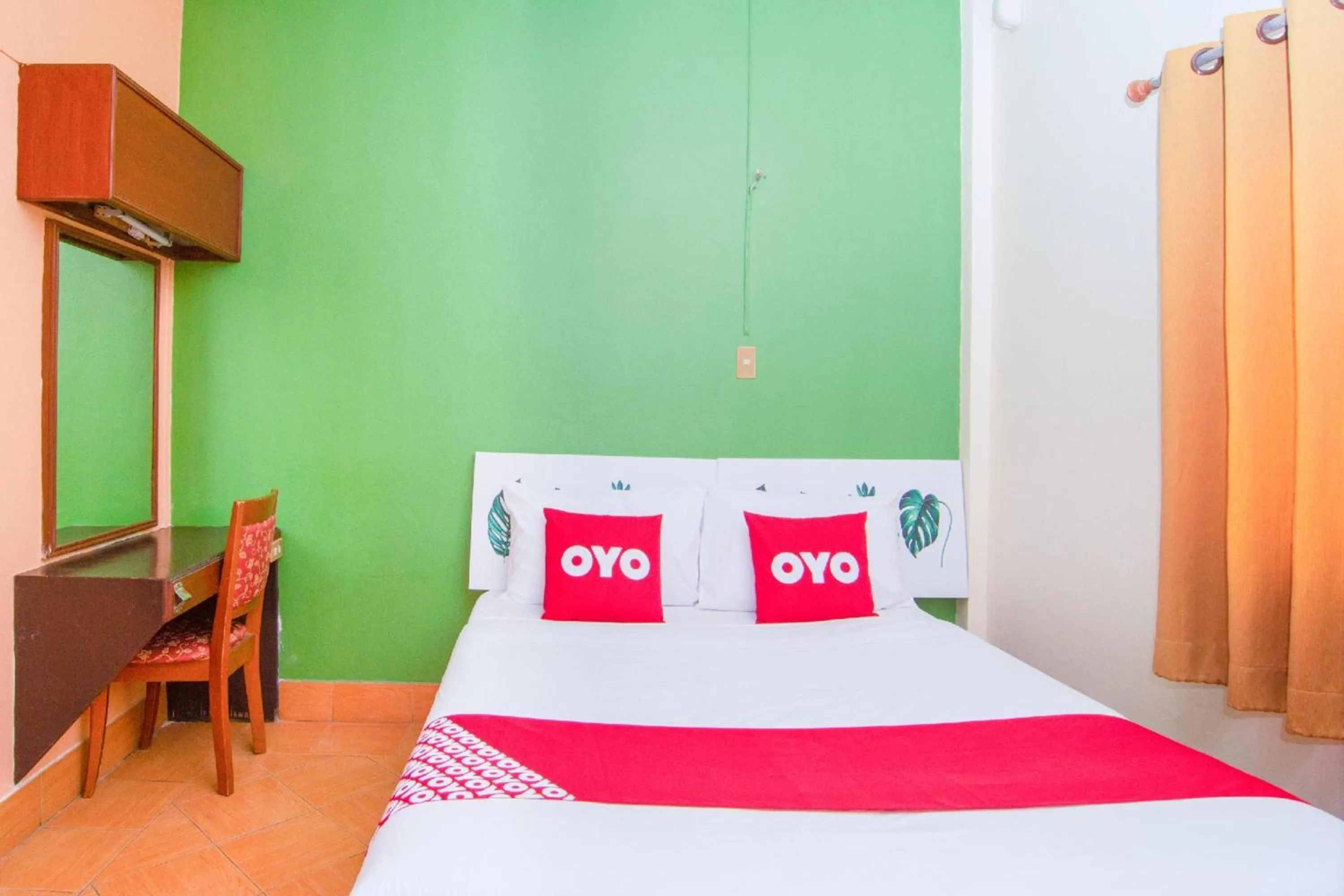 Bedroom, Bed in OYO 534 Phasuk Hotel