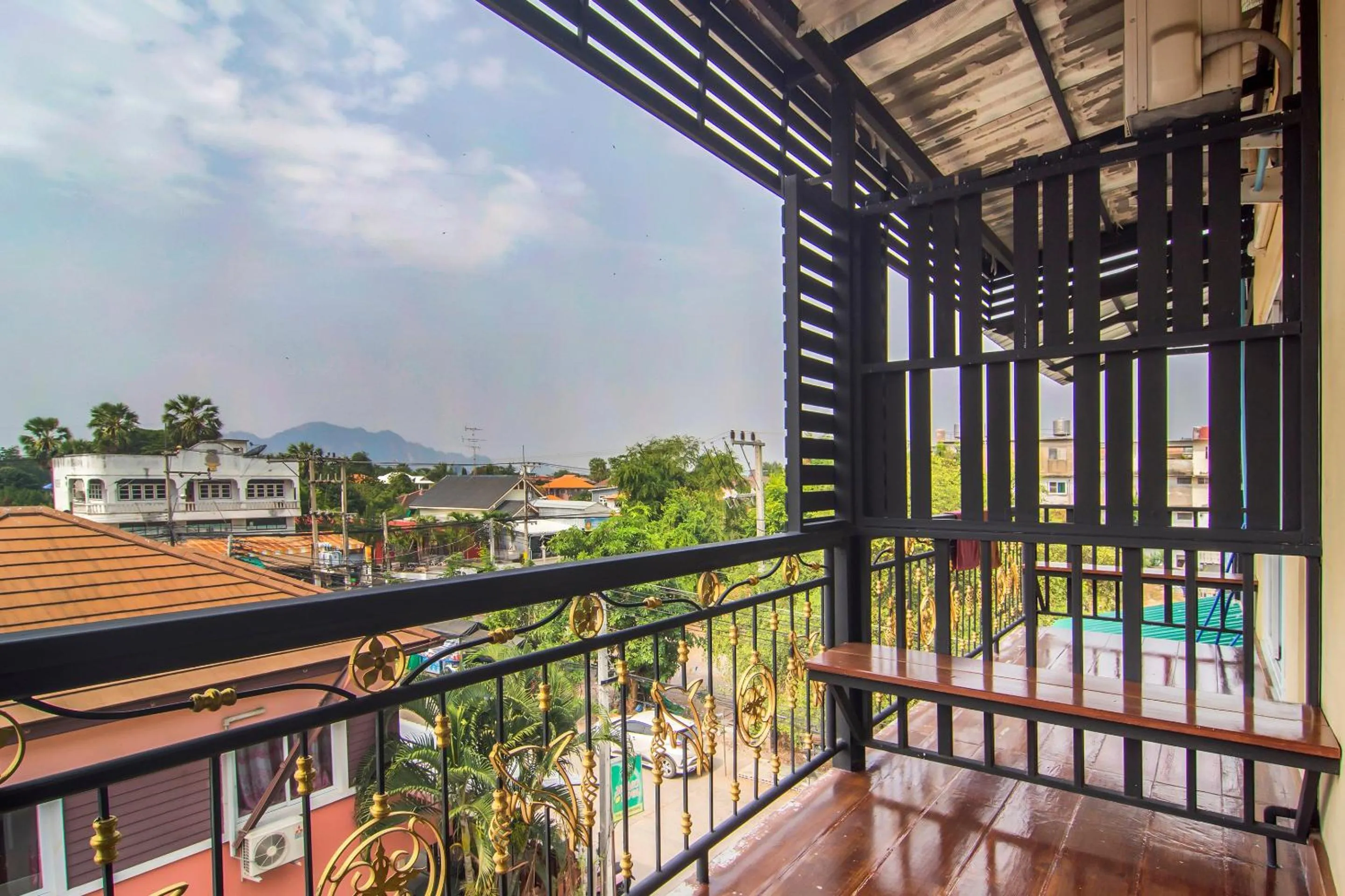 Balcony/Terrace in Baan Taklom Chomtalay