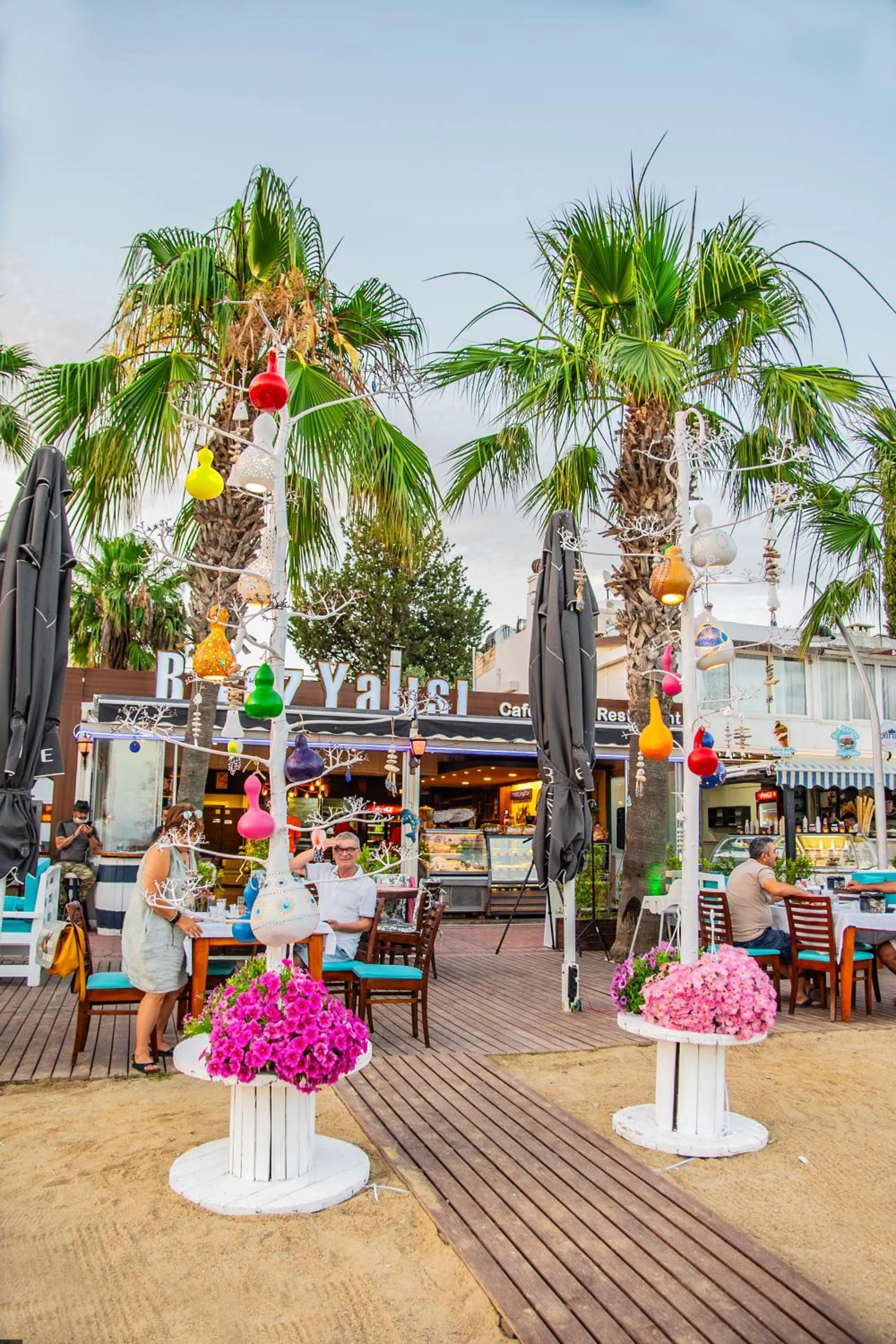 Restaurant/places to eat in Blue Bay Beach Hotel