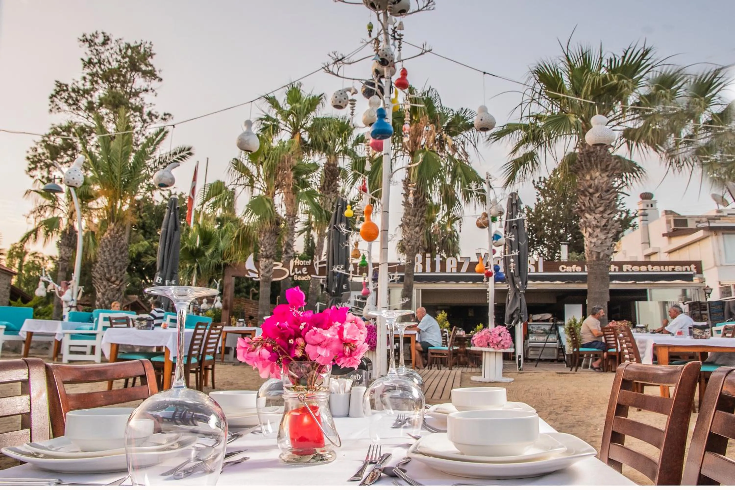 Restaurant/places to eat in Blue Bay Beach Hotel