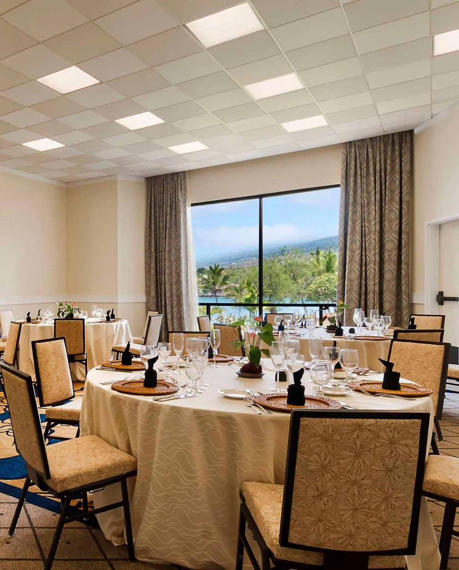 Banquet/Function facilities in OUTRIGGER Kona Resort and Spa