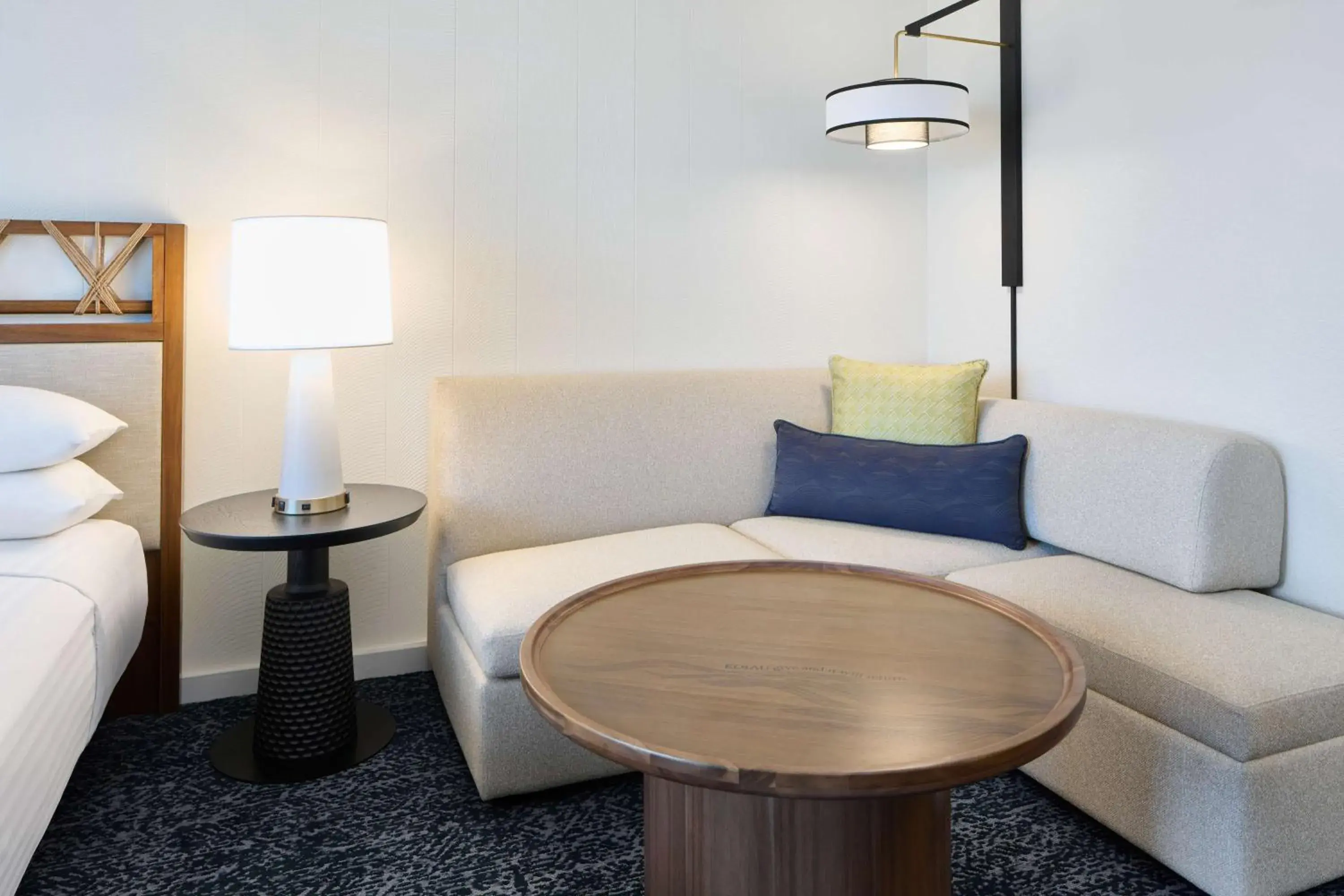 King Room with Ocean View in OUTRIGGER Kona Resort and Spa King Room with Ocean View in OUTRIGGER Kona Resort and Spa