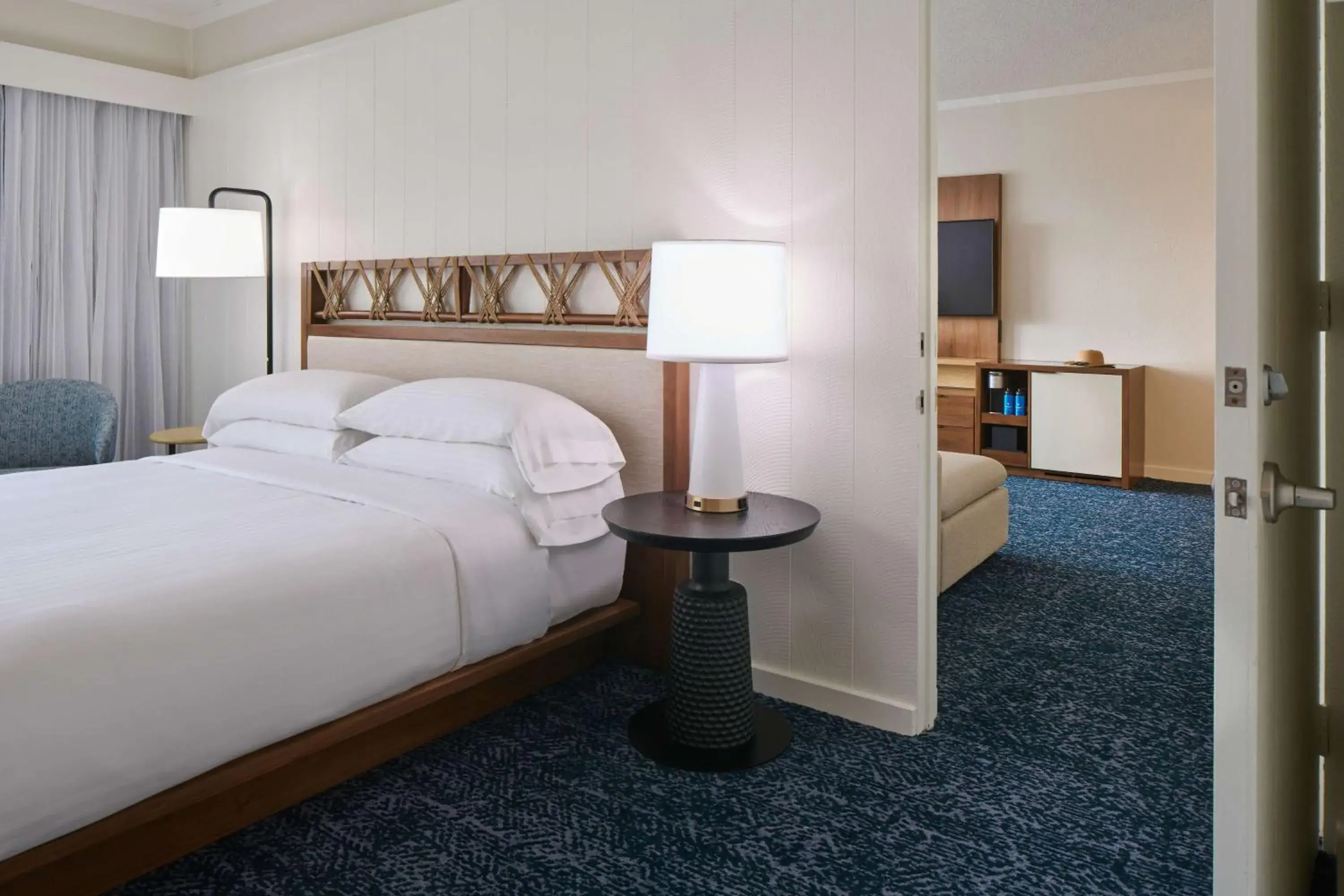 King Suite with Club Ocean View in OUTRIGGER Kona Resort and Spa King Suite with Club Ocean View in OUTRIGGER Kona Resort and Spa