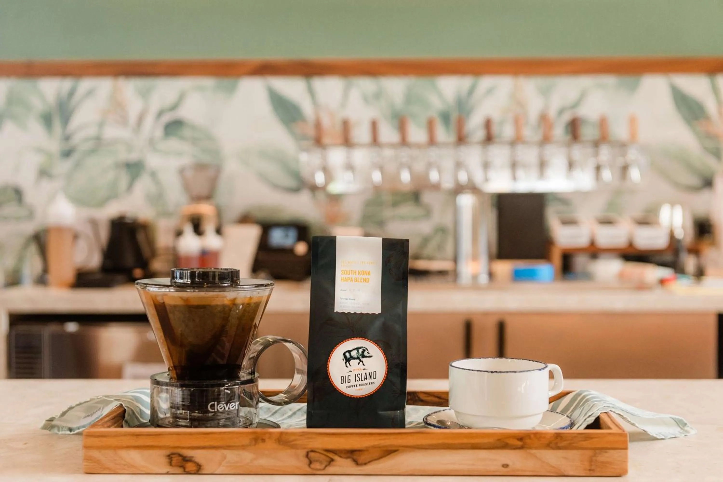 Restaurant/places to eat in OUTRIGGER Kona Resort and Spa