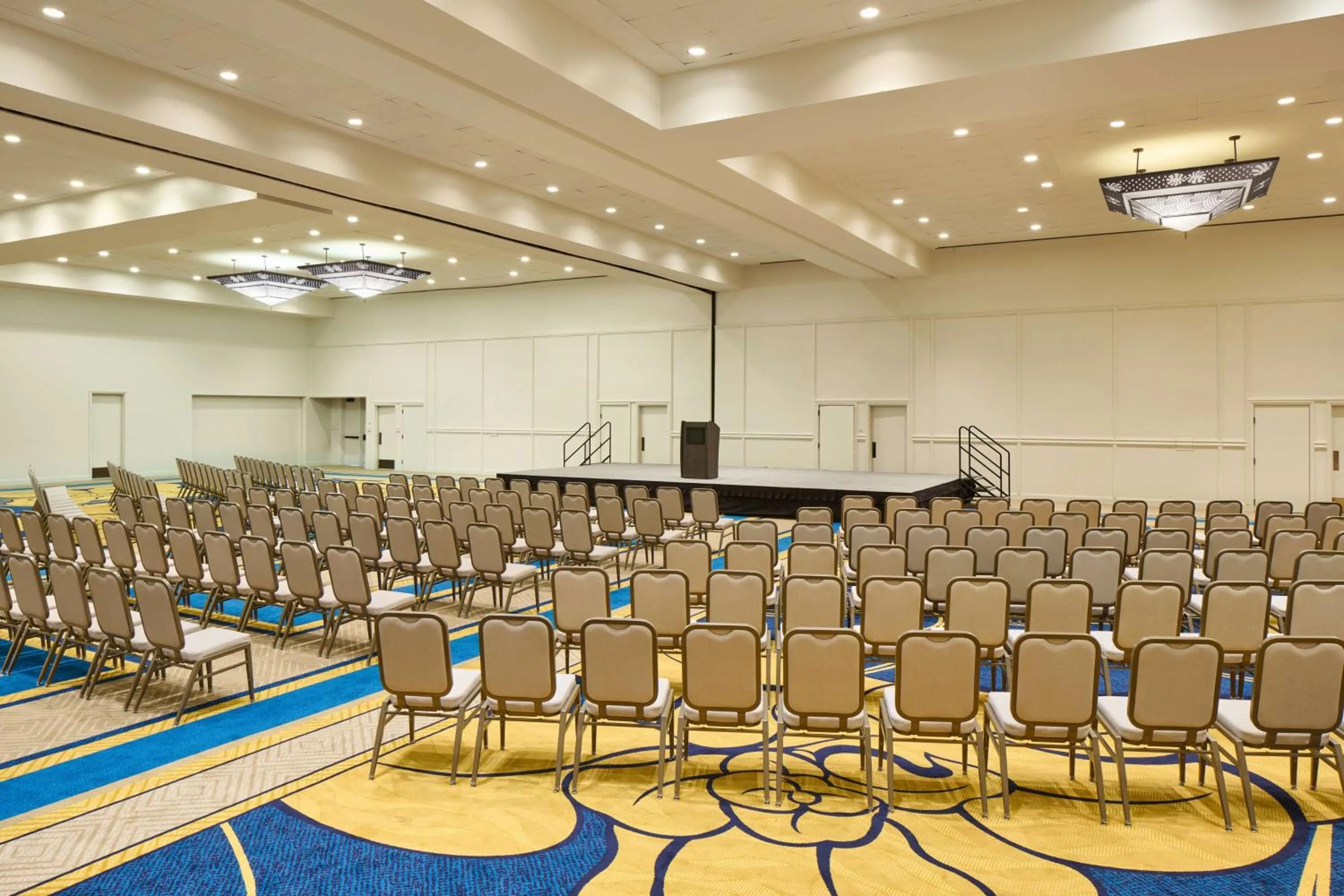 Banquet/Function facilities in OUTRIGGER Kona Resort and Spa