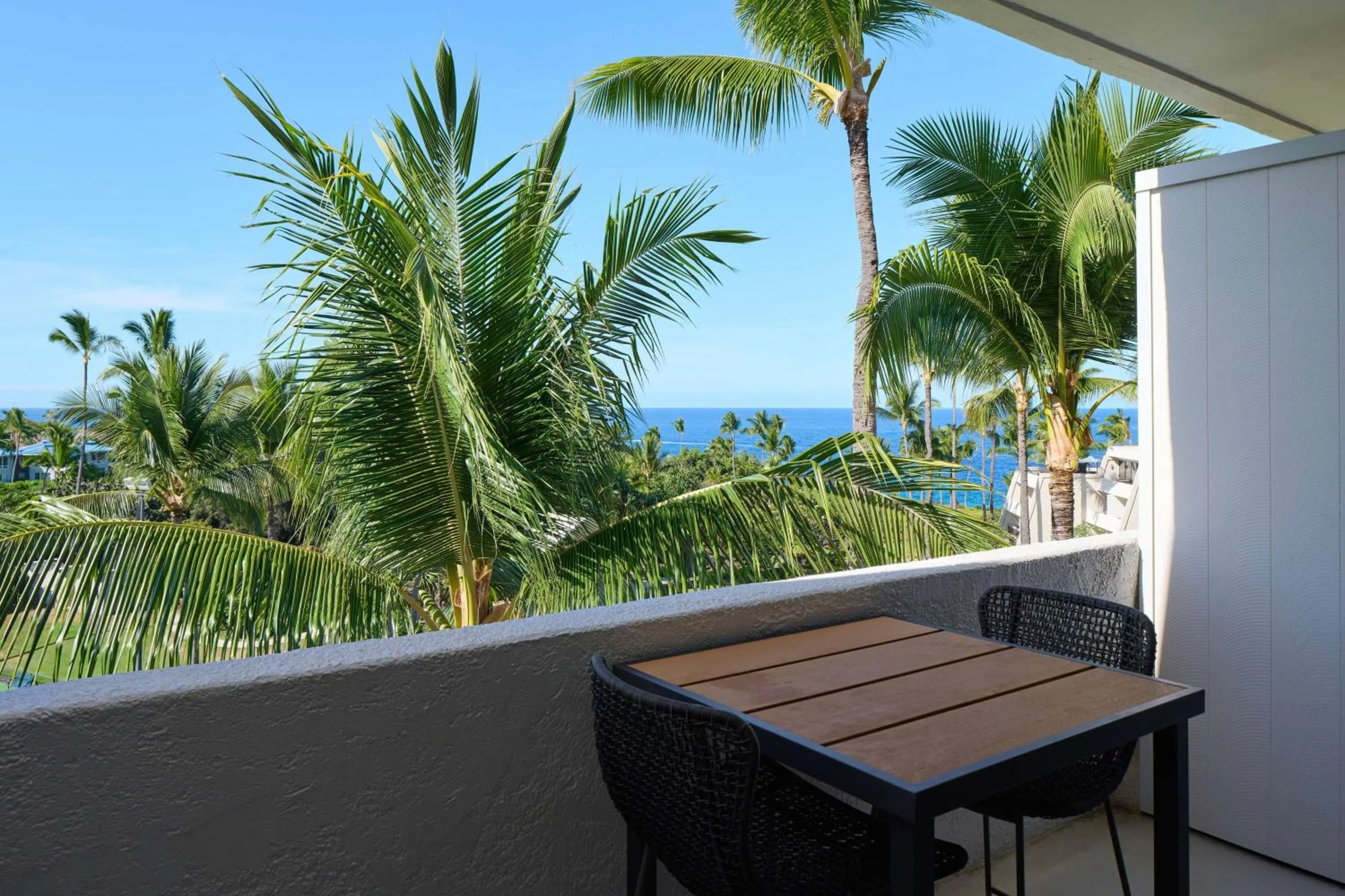 Bedroom in OUTRIGGER Kona Resort and Spa