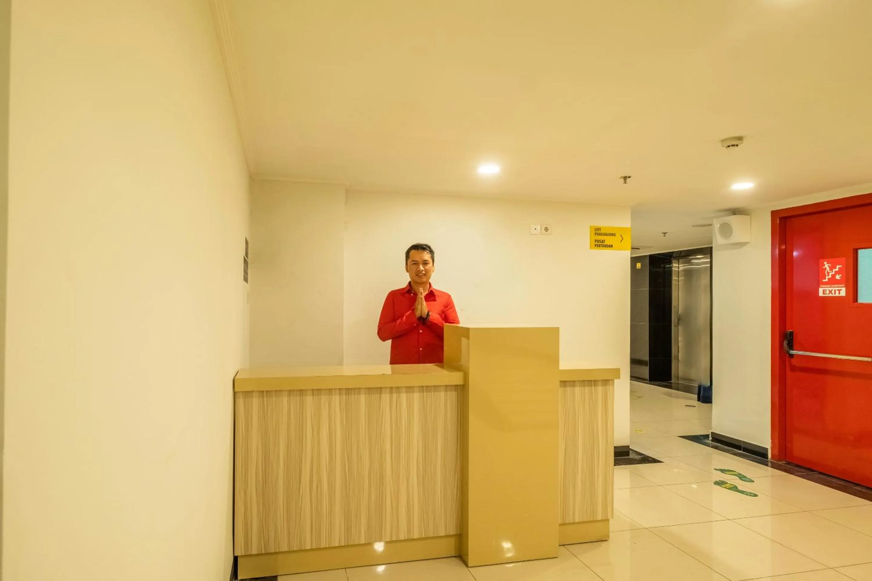 Lobby or reception in Collection O Hotel Pasar Baru Heritage