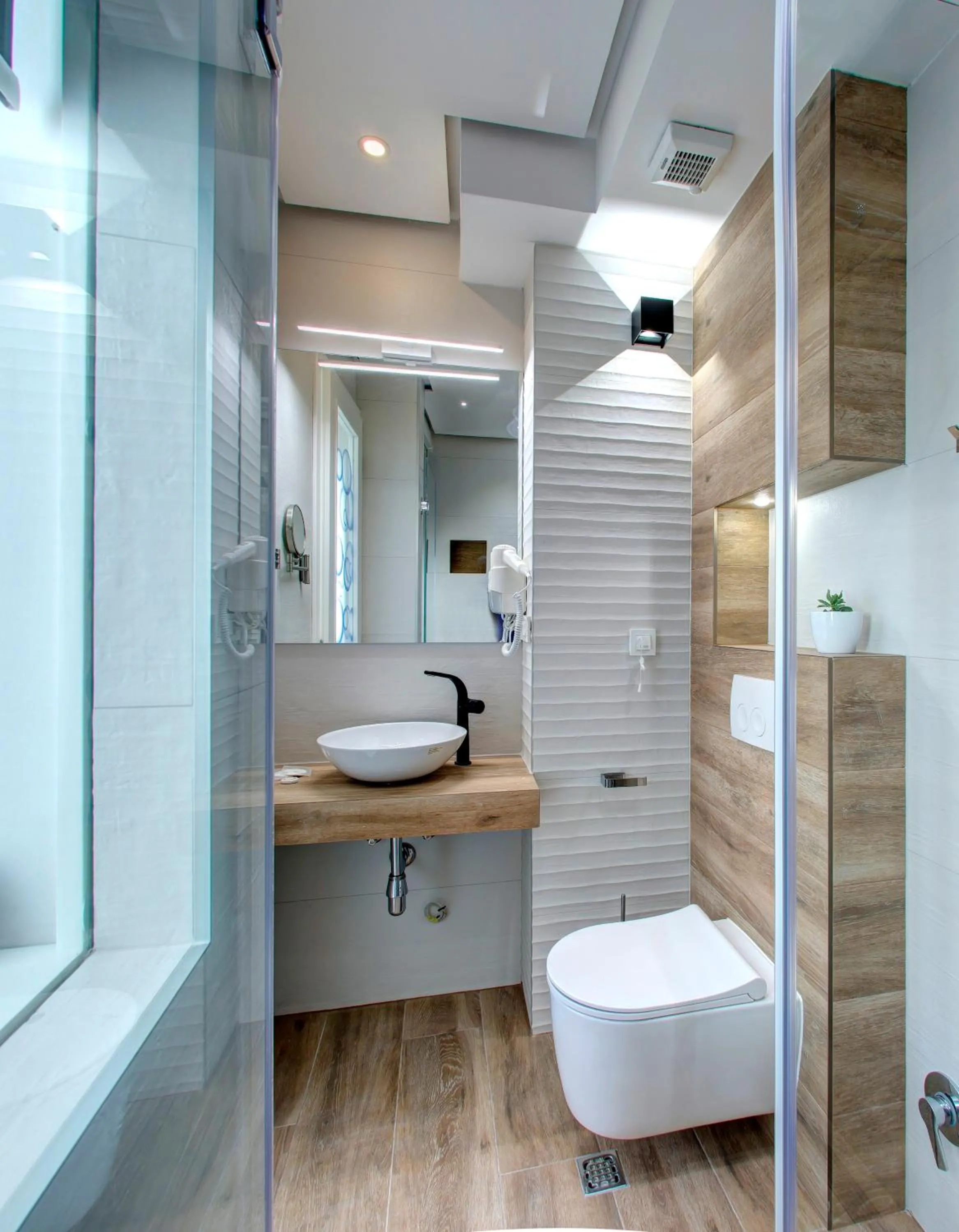 Bathroom in Diamond Rain Boutique Hotel