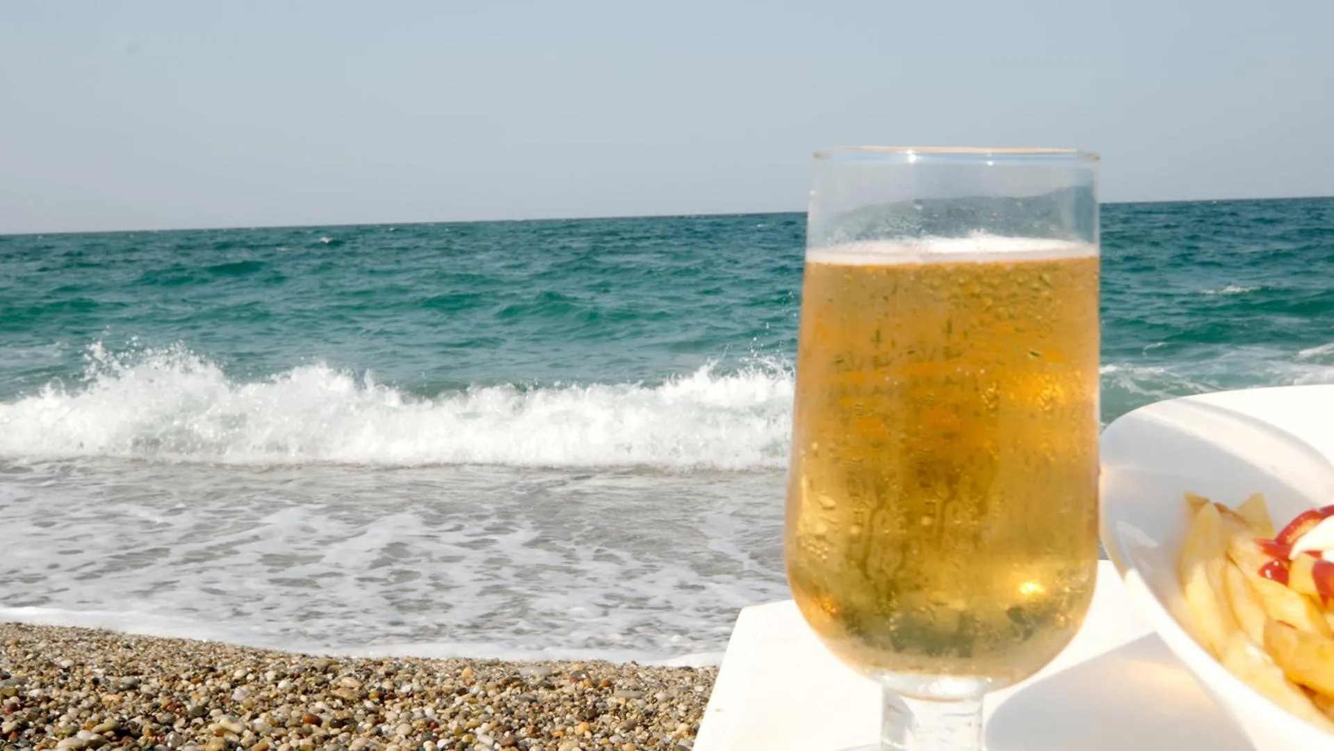 Food and drinks in Yalıköy Deniz Otel Istanbul