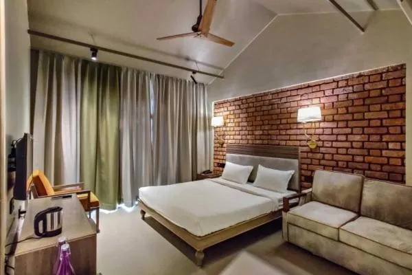 Bed in Advait Resort Kshetra Mahabaleshwar