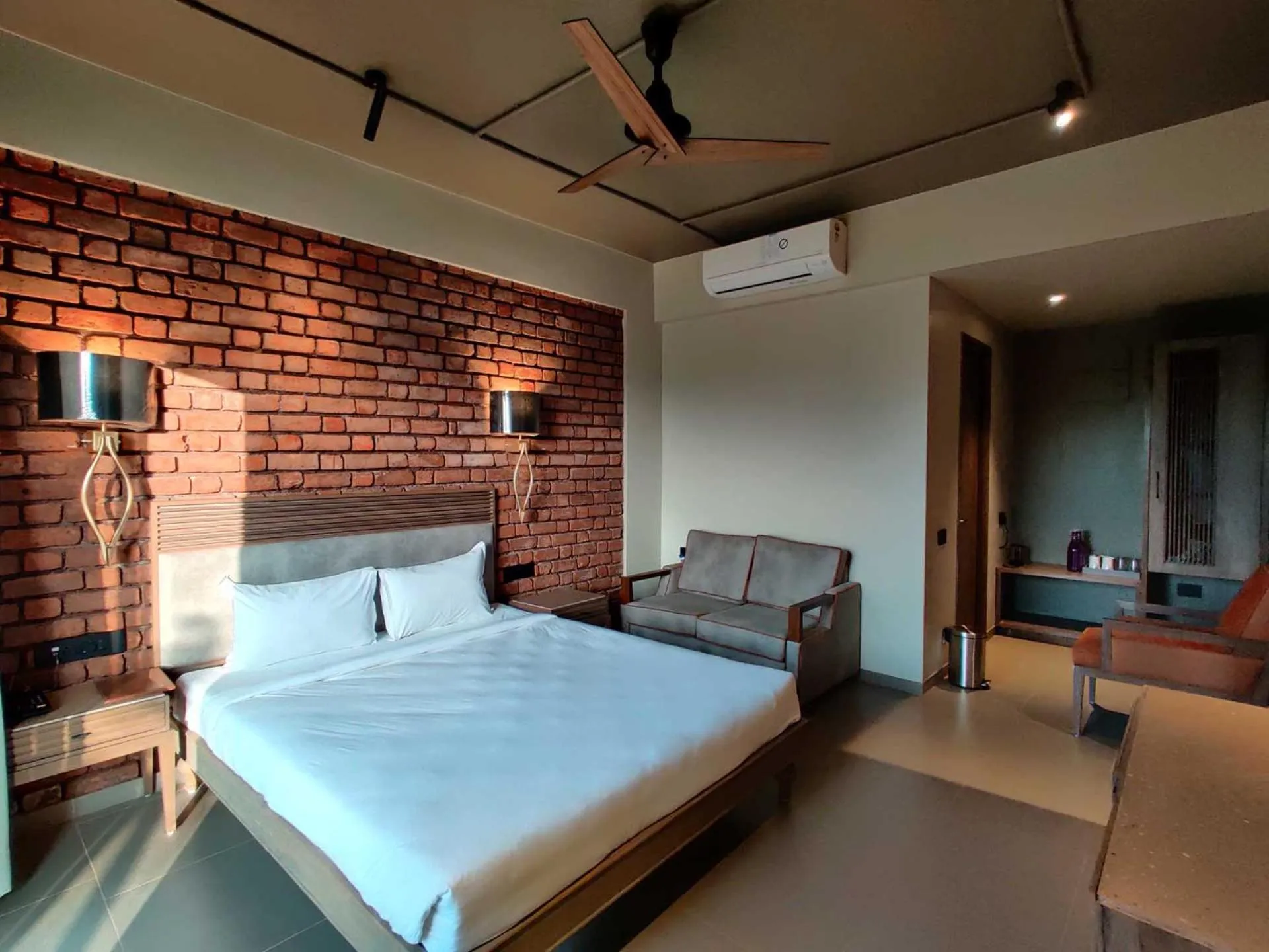 Bed in Advait Resort Kshetra Mahabaleshwar