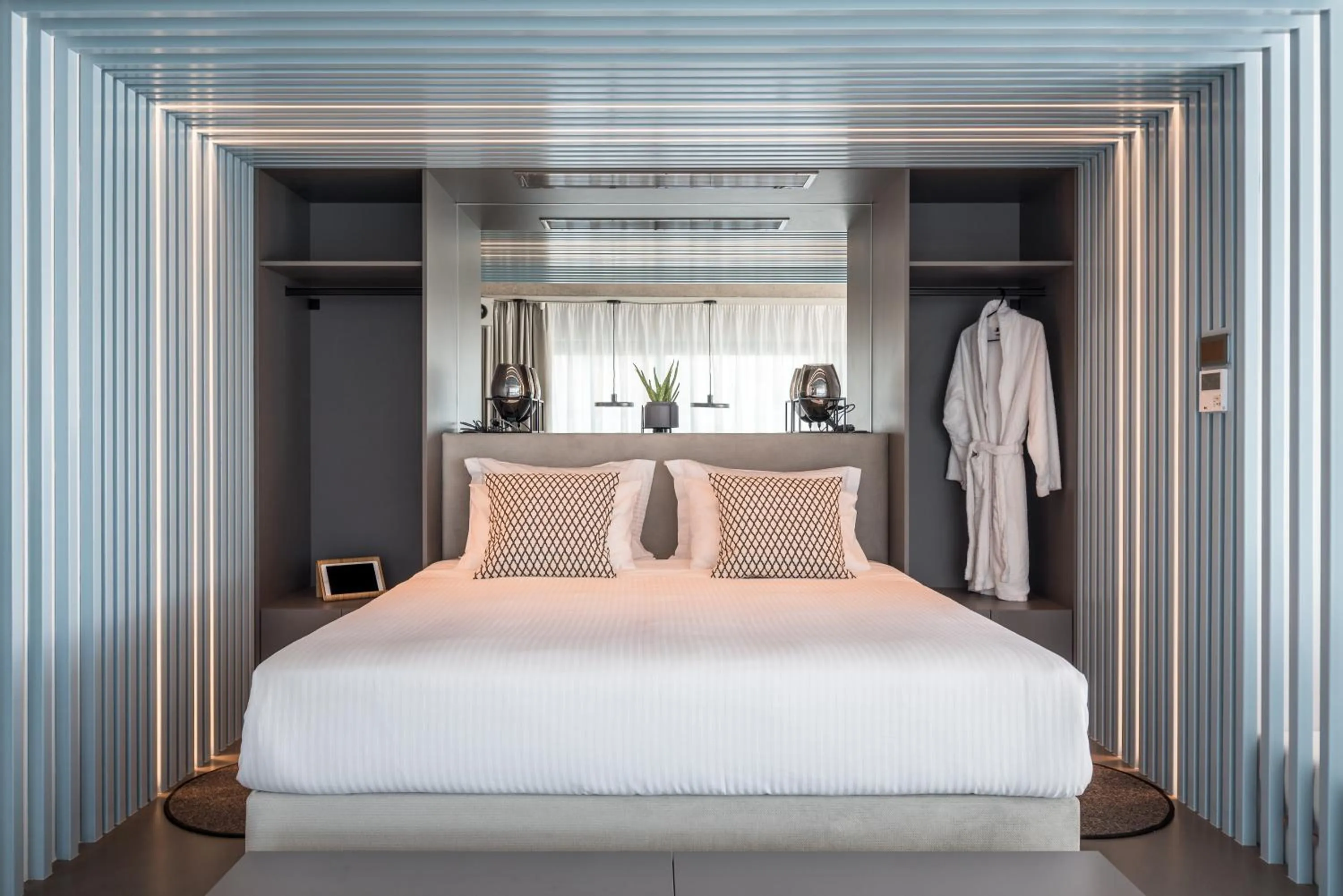 Bedroom, Bed in Urban Suites