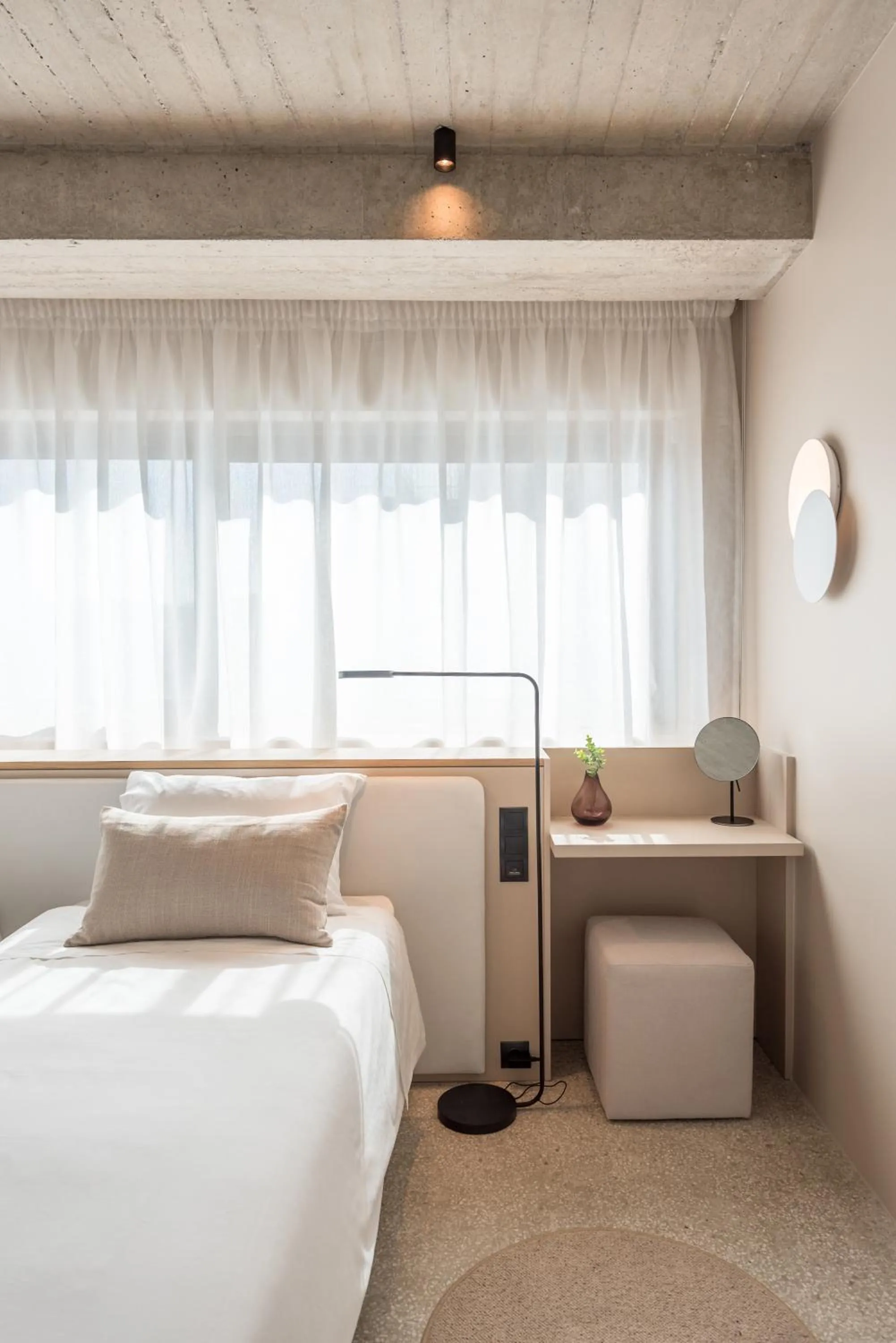 Bedroom, Bed in Urban Suites