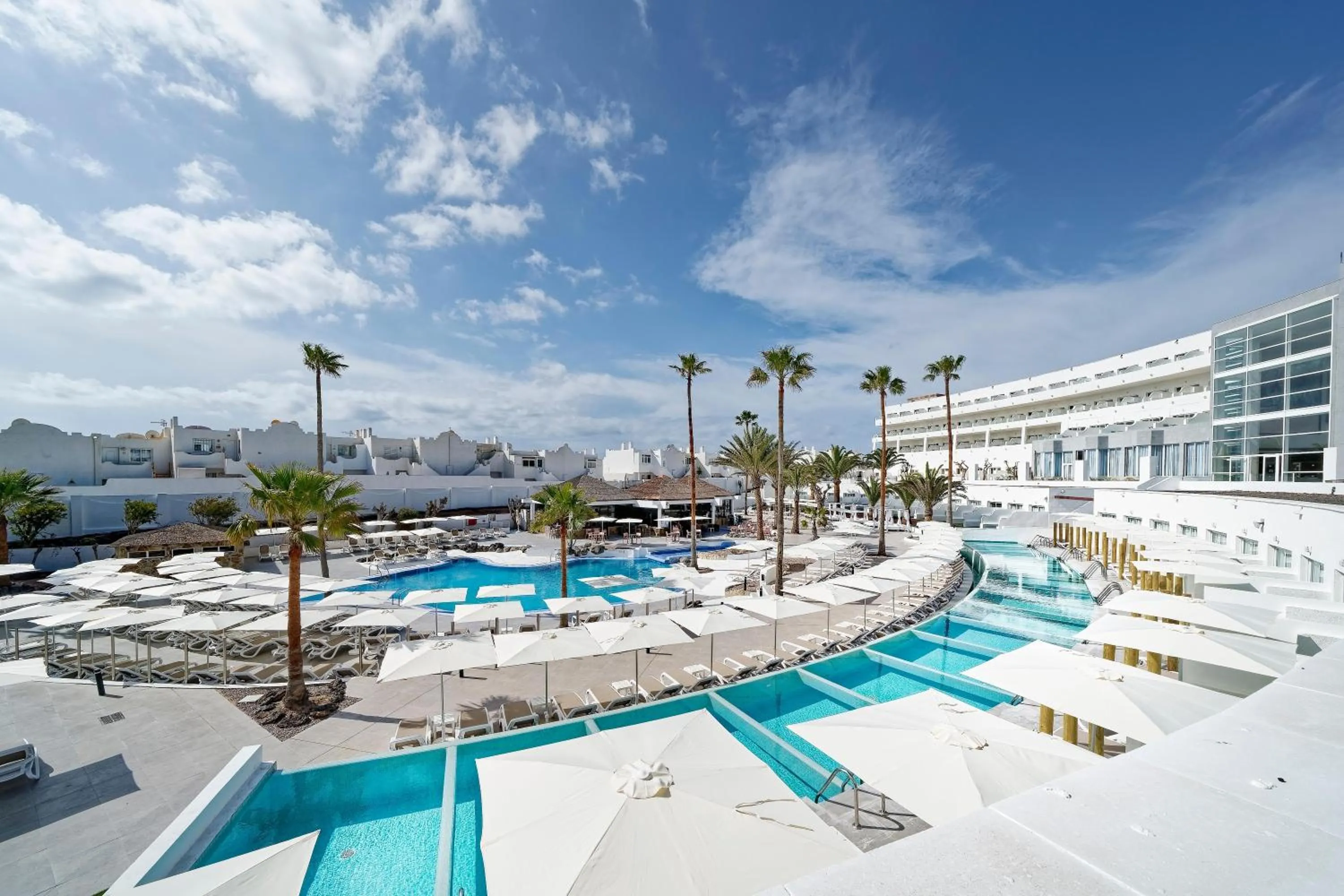 Swimming pool in Labranda Golden Beach