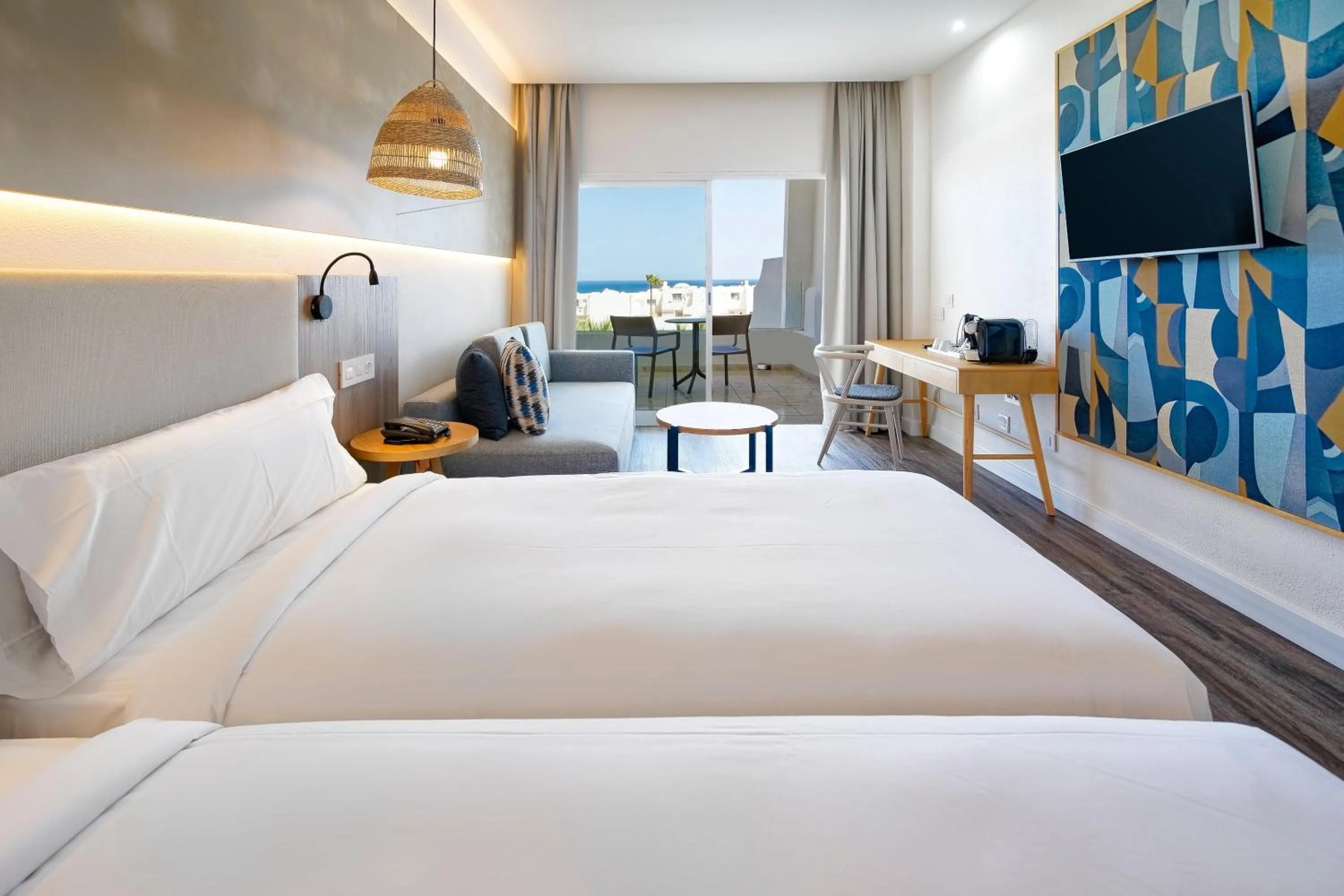 Photo of the whole room, Bed in BLUESEA Golden Beach