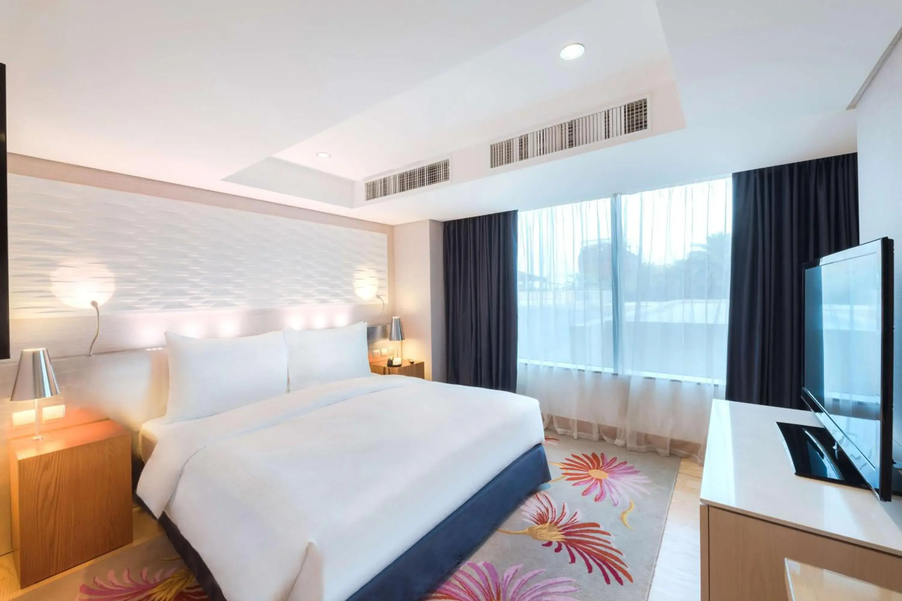 Suite with Lounge Access in Radisson Blu Hotel, Kuwait Suite with Lounge Access in Radisson Blu Hotel, Kuwait