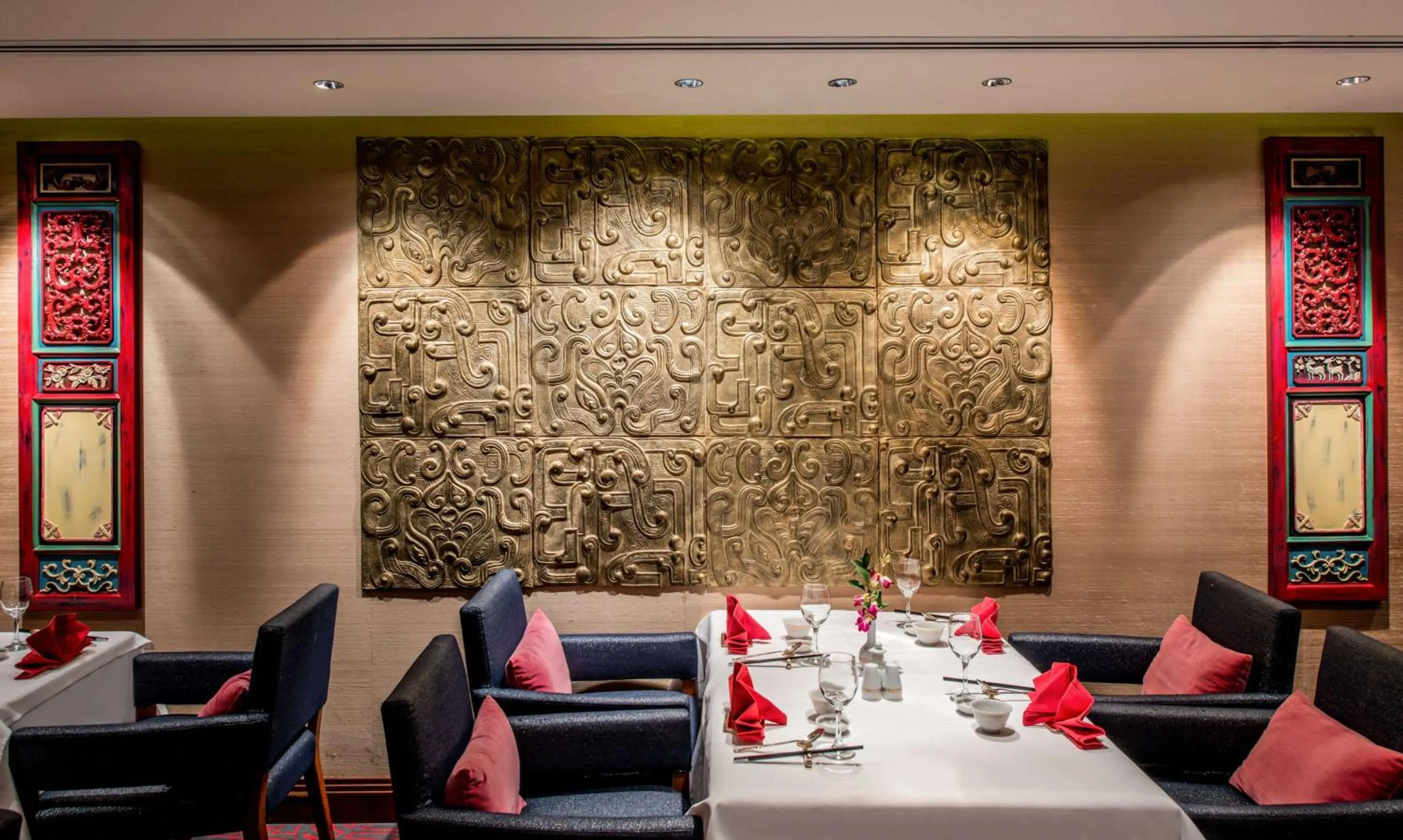 Restaurant/places to eat in Radisson Blu Hotel, Kuwait