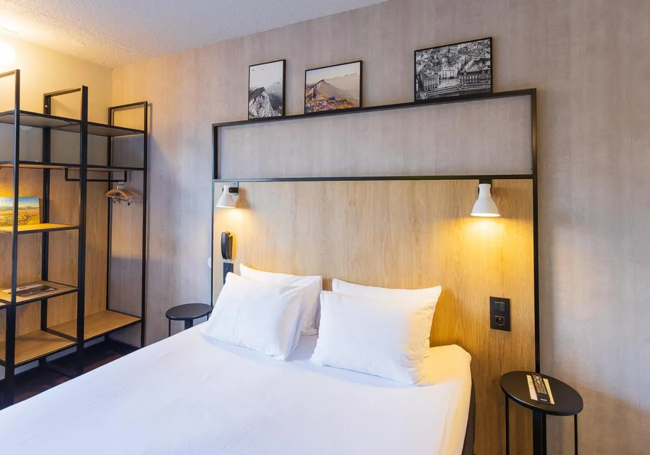 Bed in ibis Grenoble Gare